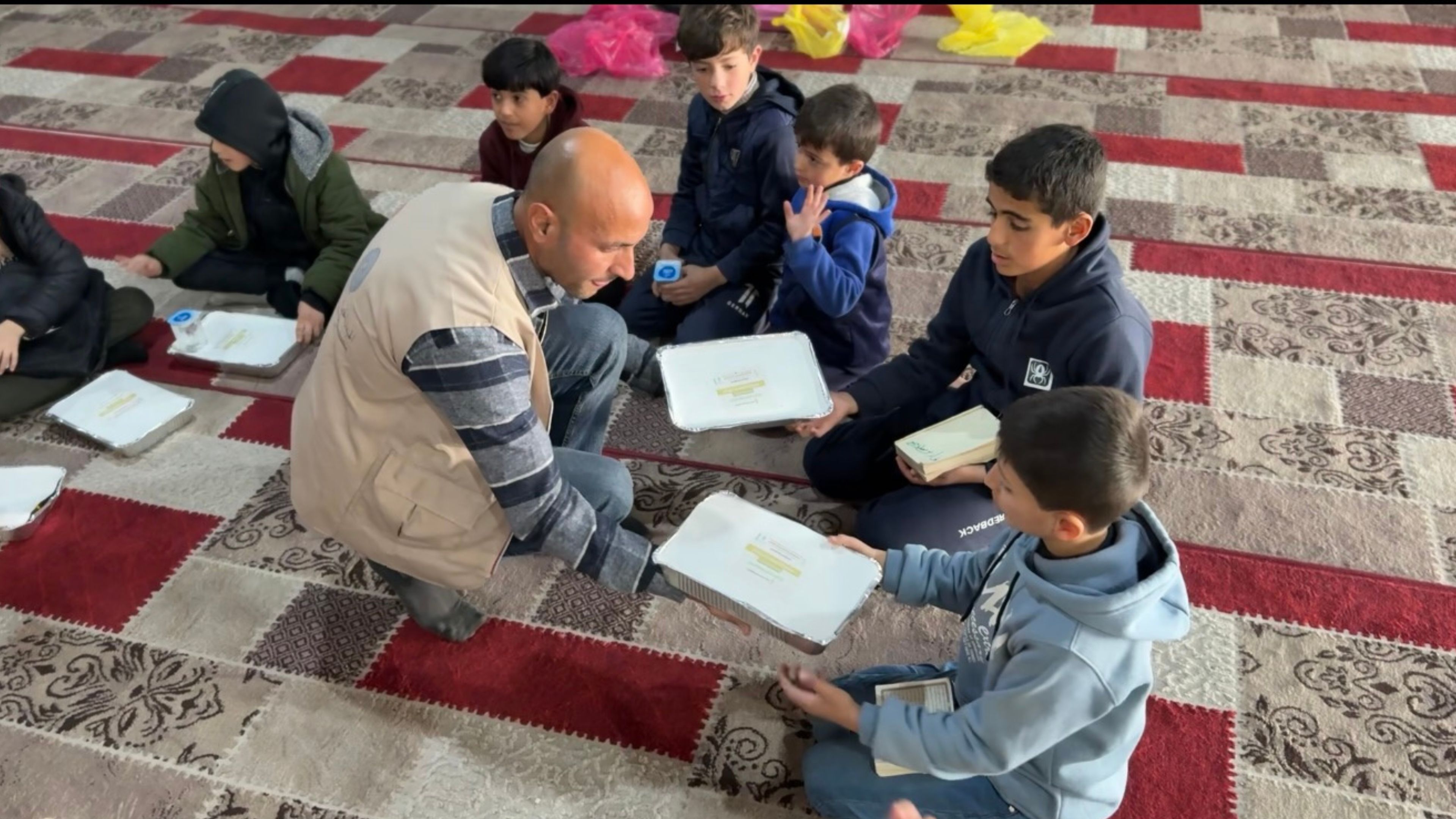 Al Monasara Zakat Committee, JHCO Deliver Extensive Humanitarian Aid to Gaza