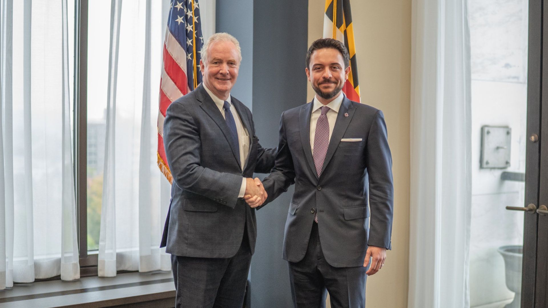 ولي العهد يعقد لقاءات مع أعضاء من الكونغرس الأمريكي في واشنطن