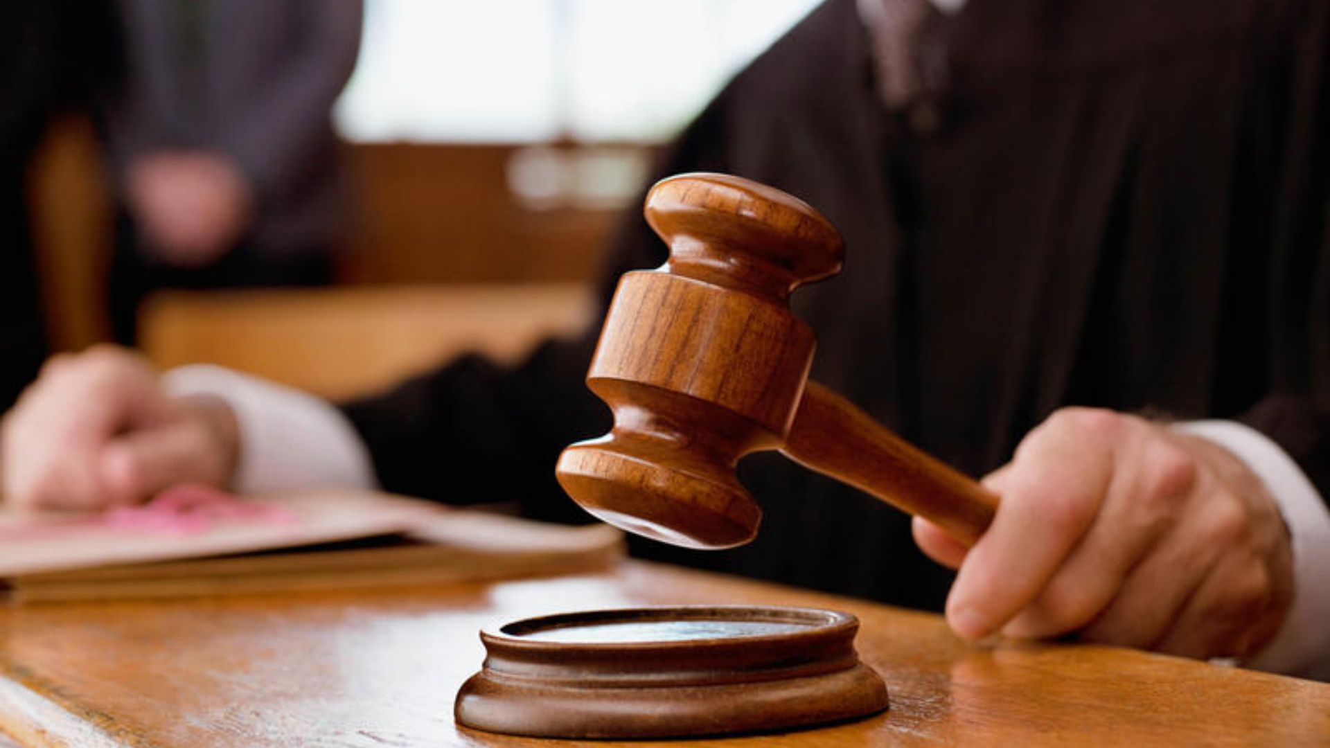 مدعي عام عمان يوقف النائب اربيحات وآخرين بتهم جناية "غسل الأموال"