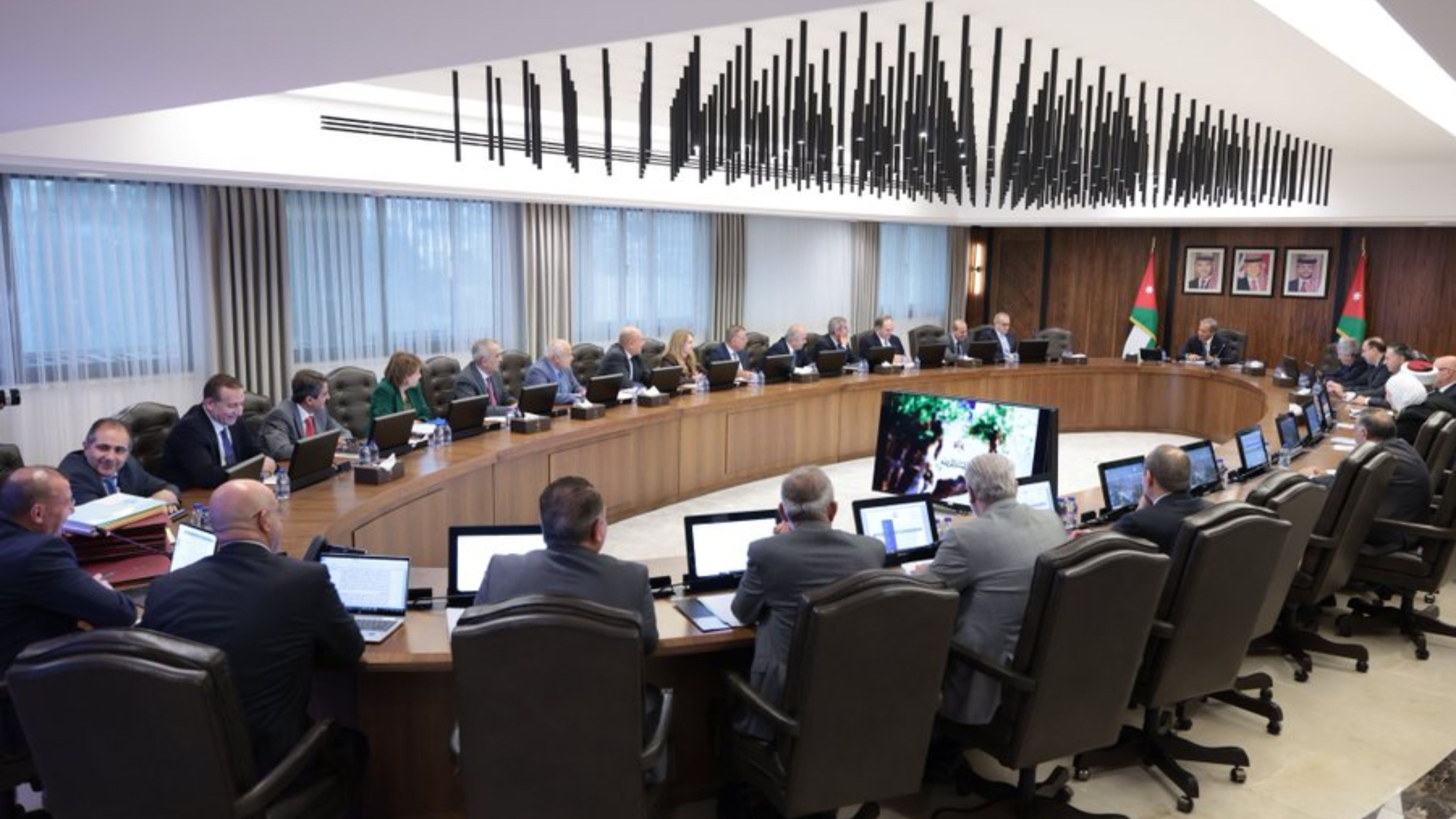 راصد : 86.4 % من النواب و74.3% من الأحزاب راضون عن أداء الحكومة في العلاقات الخارجية