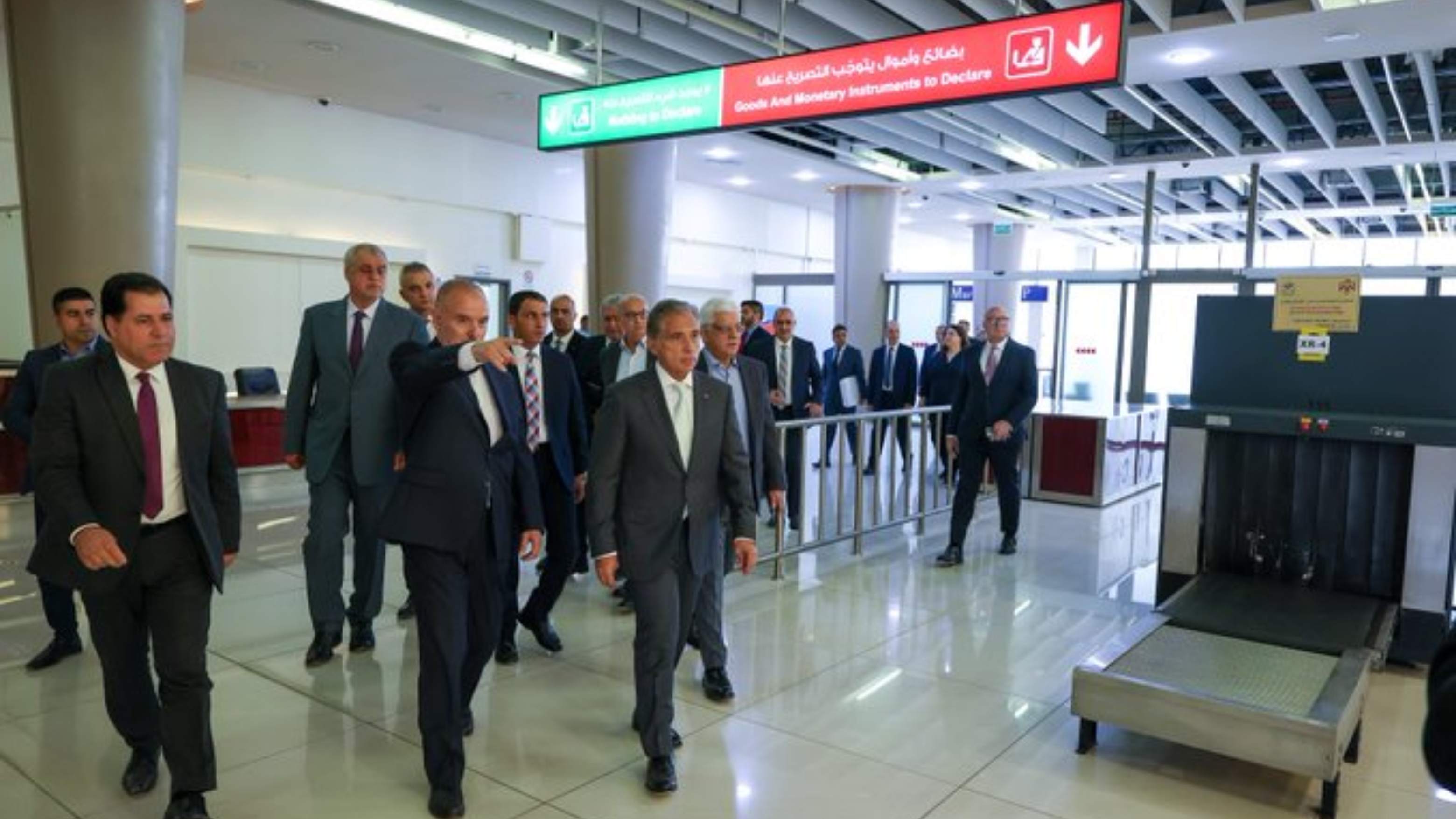 PM Directs Acceleration of Efforts to Reopen Amman Civil Airport Before Year-End