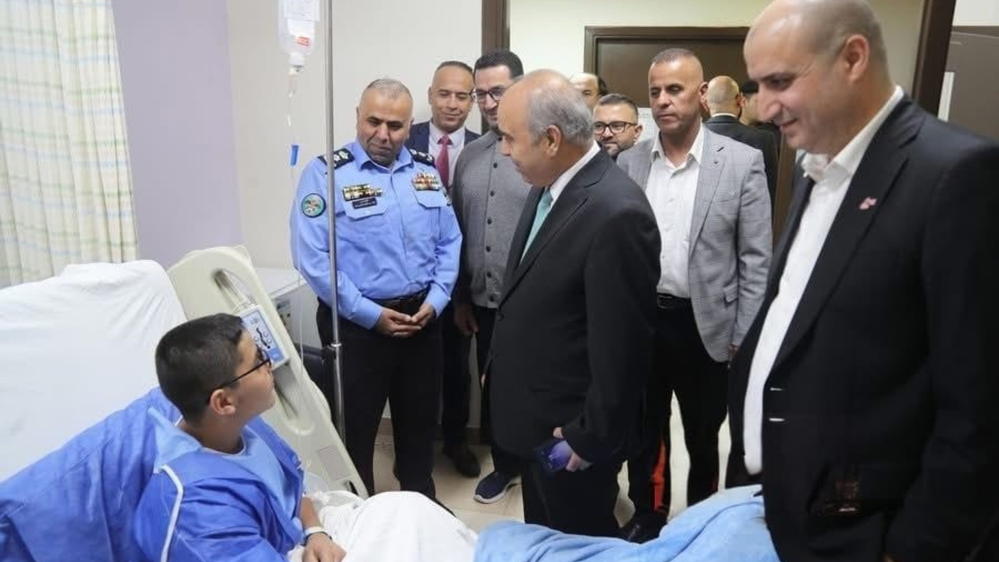 Education minister visits students, teachers following chemical leak at private school in Amman