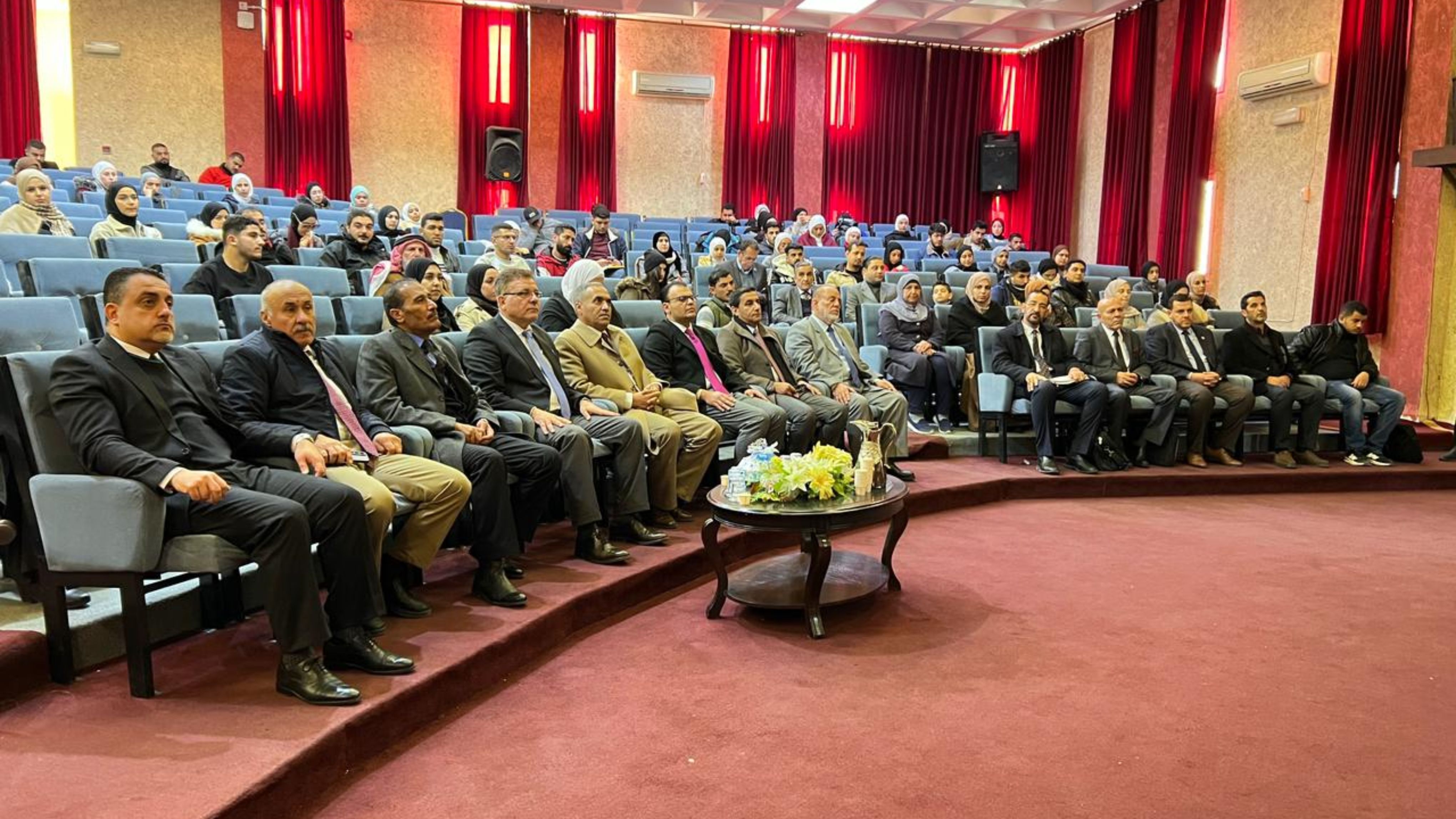 "إربد الأهلية" تحتفل باليوم العالمي للغة العربية