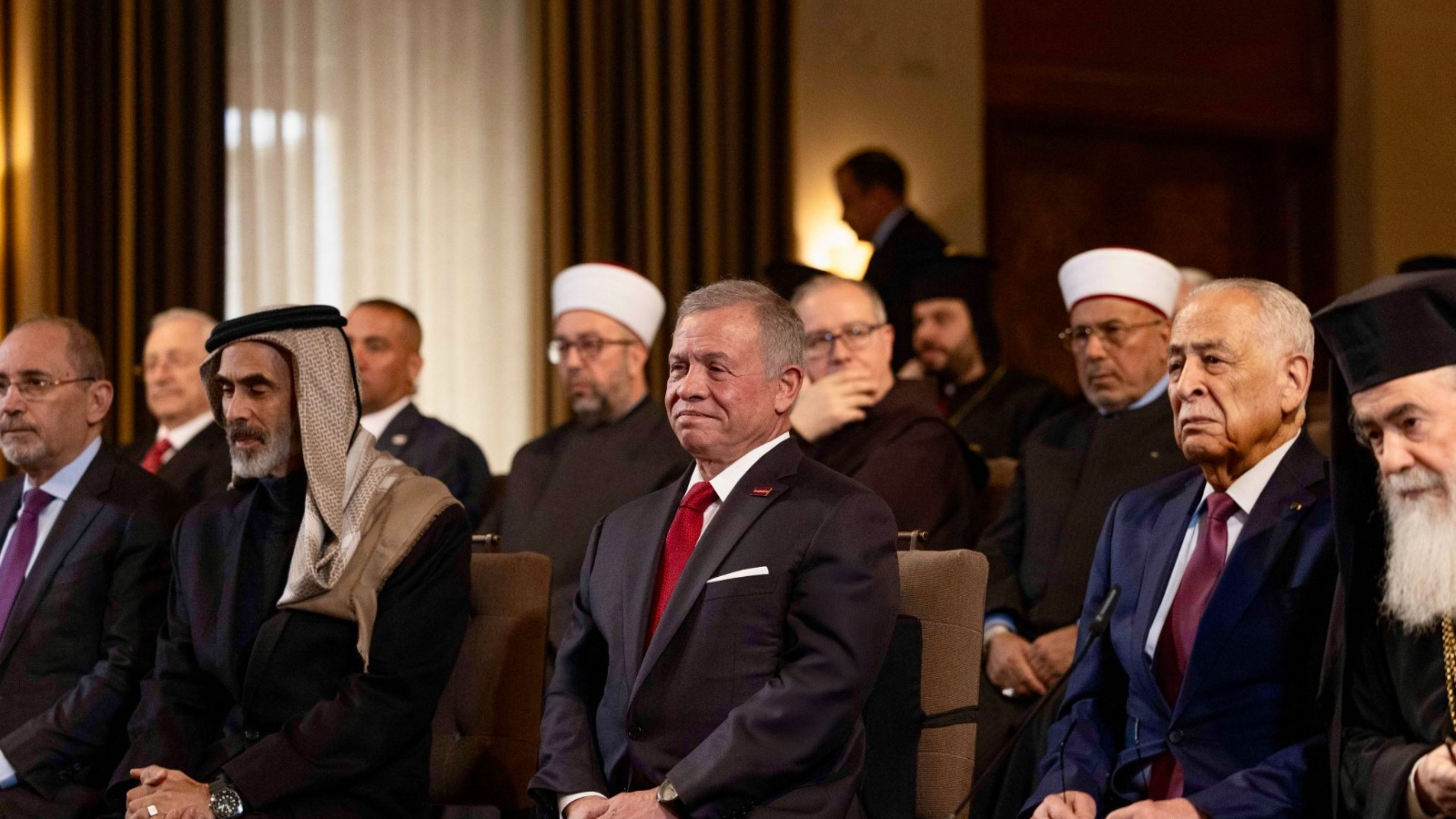 King receives Christian, Muslim religious leaders from Jerusalem, Jordan ahead of Christmas