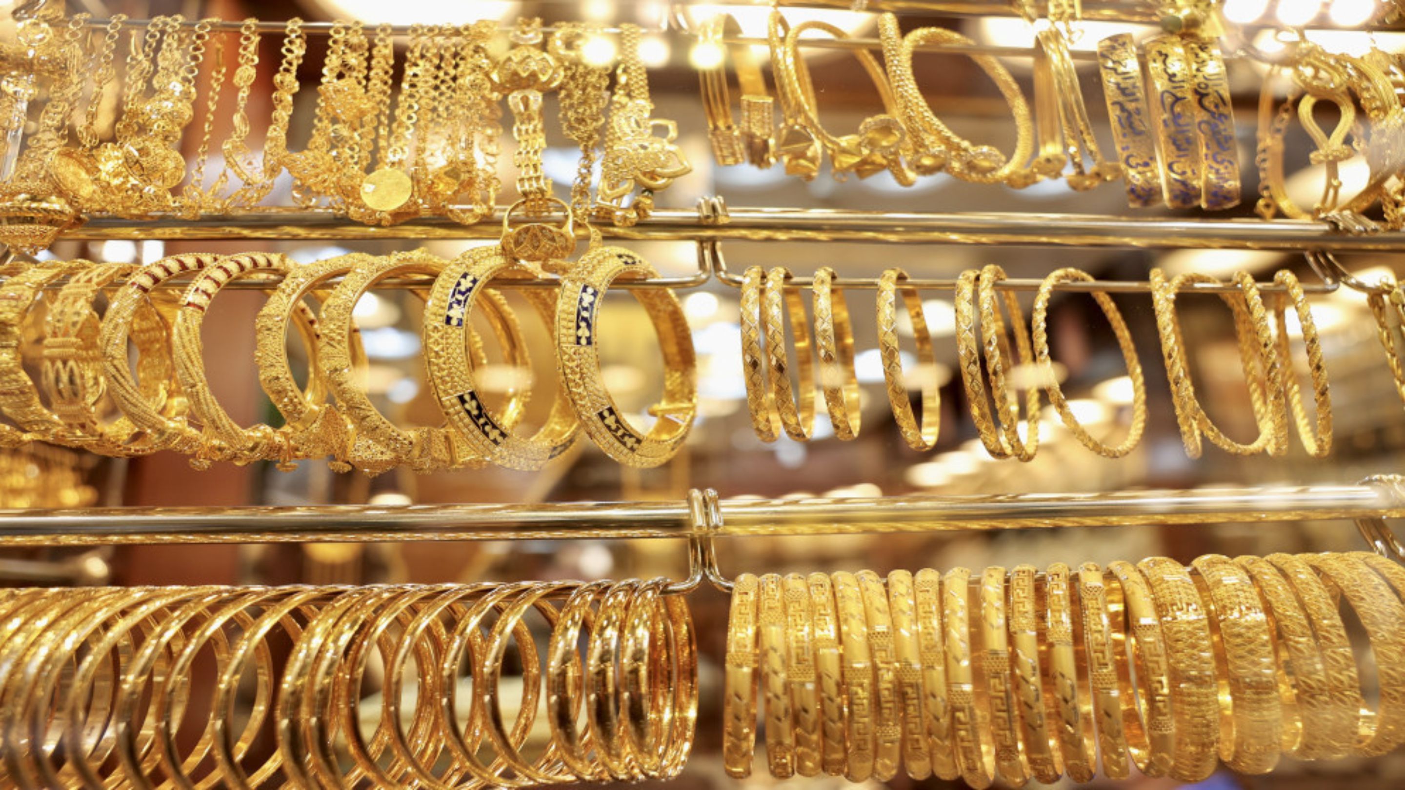 90.9 دينار سعر الذهب عيار 21 بالسوق المحلية