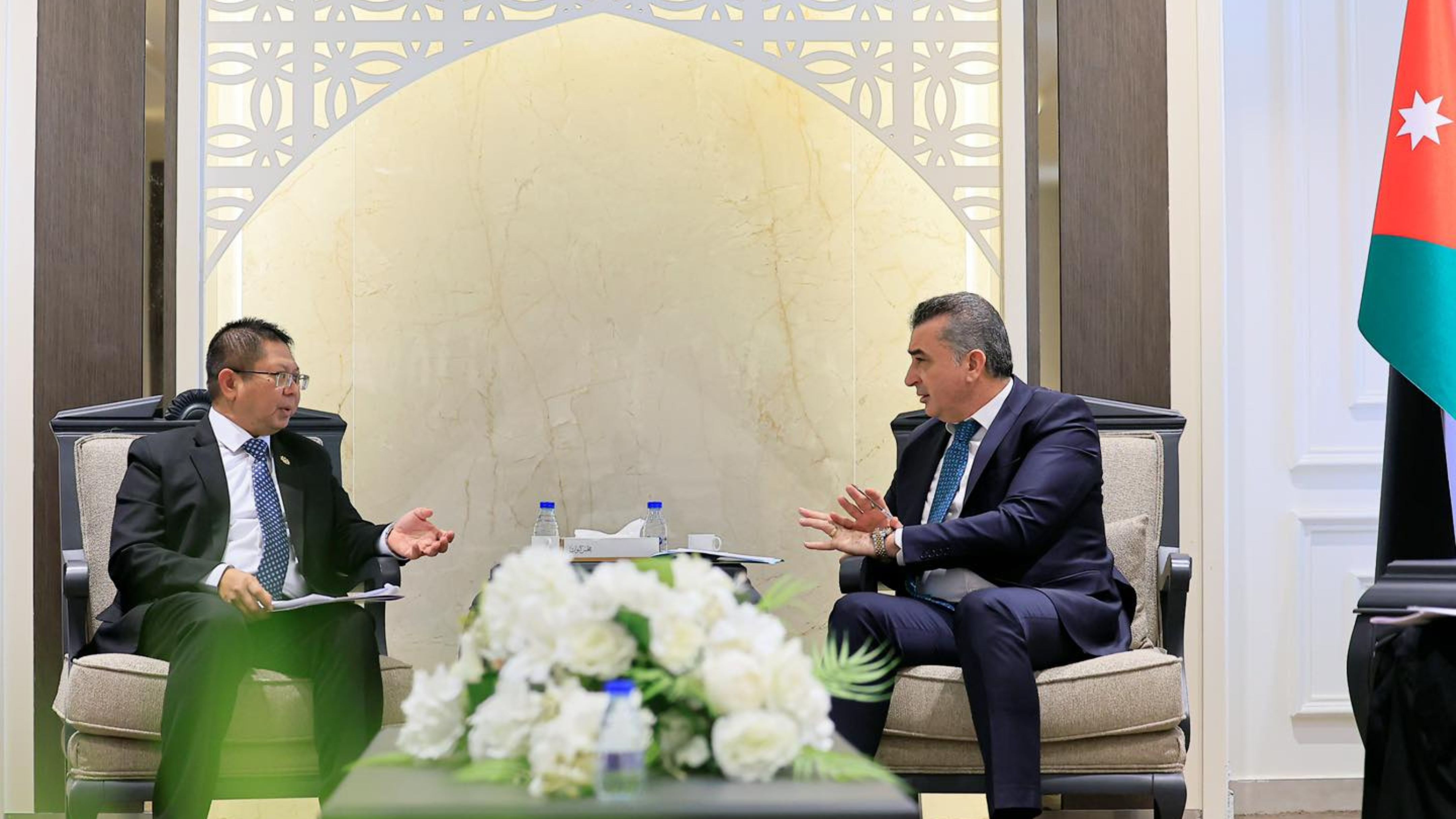 MPs discuss strengthening cooperation with Malaysian ambassador