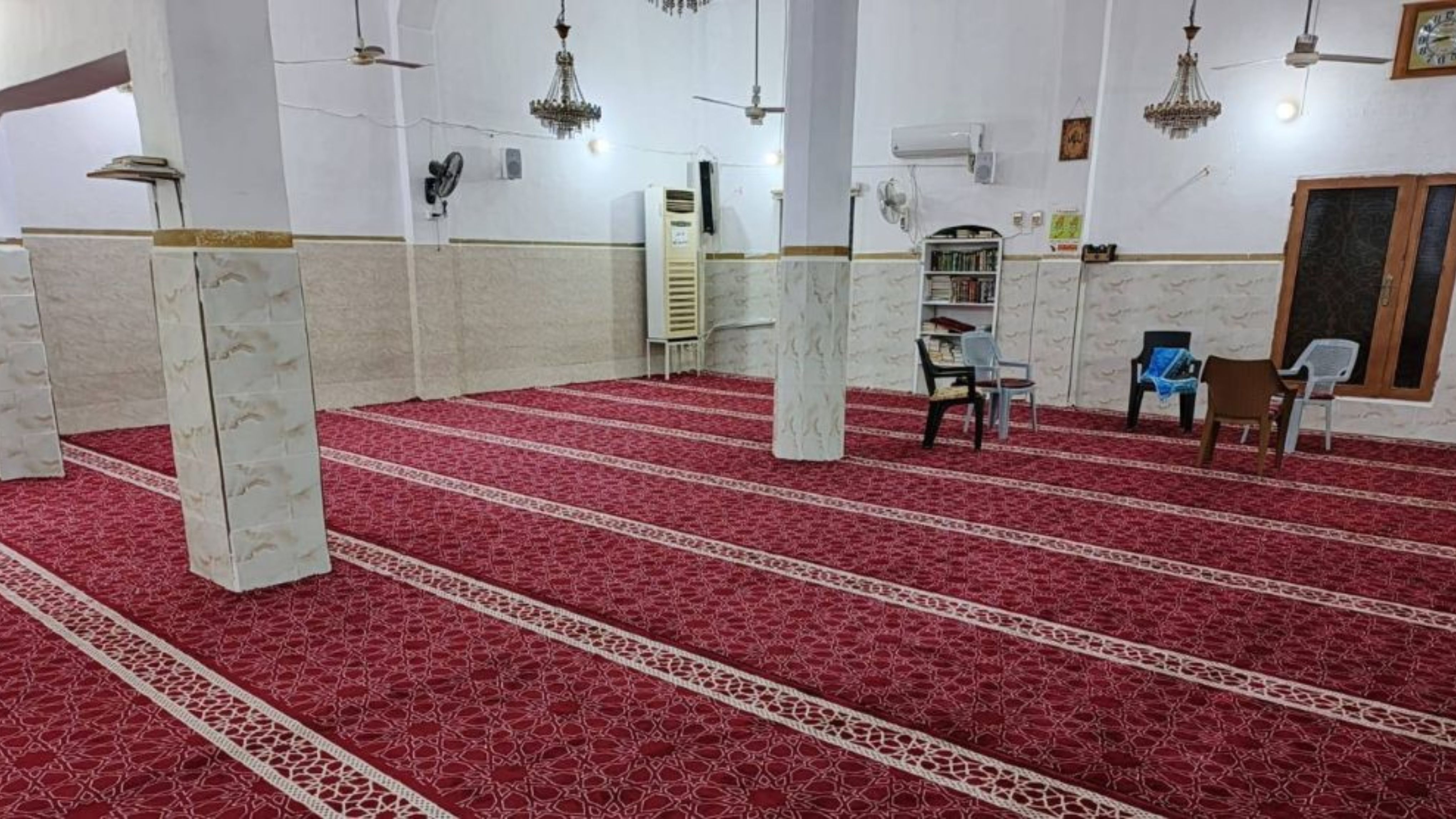 ترميم وفرش"مسجد العراق الكبير" في محافظة الكرك