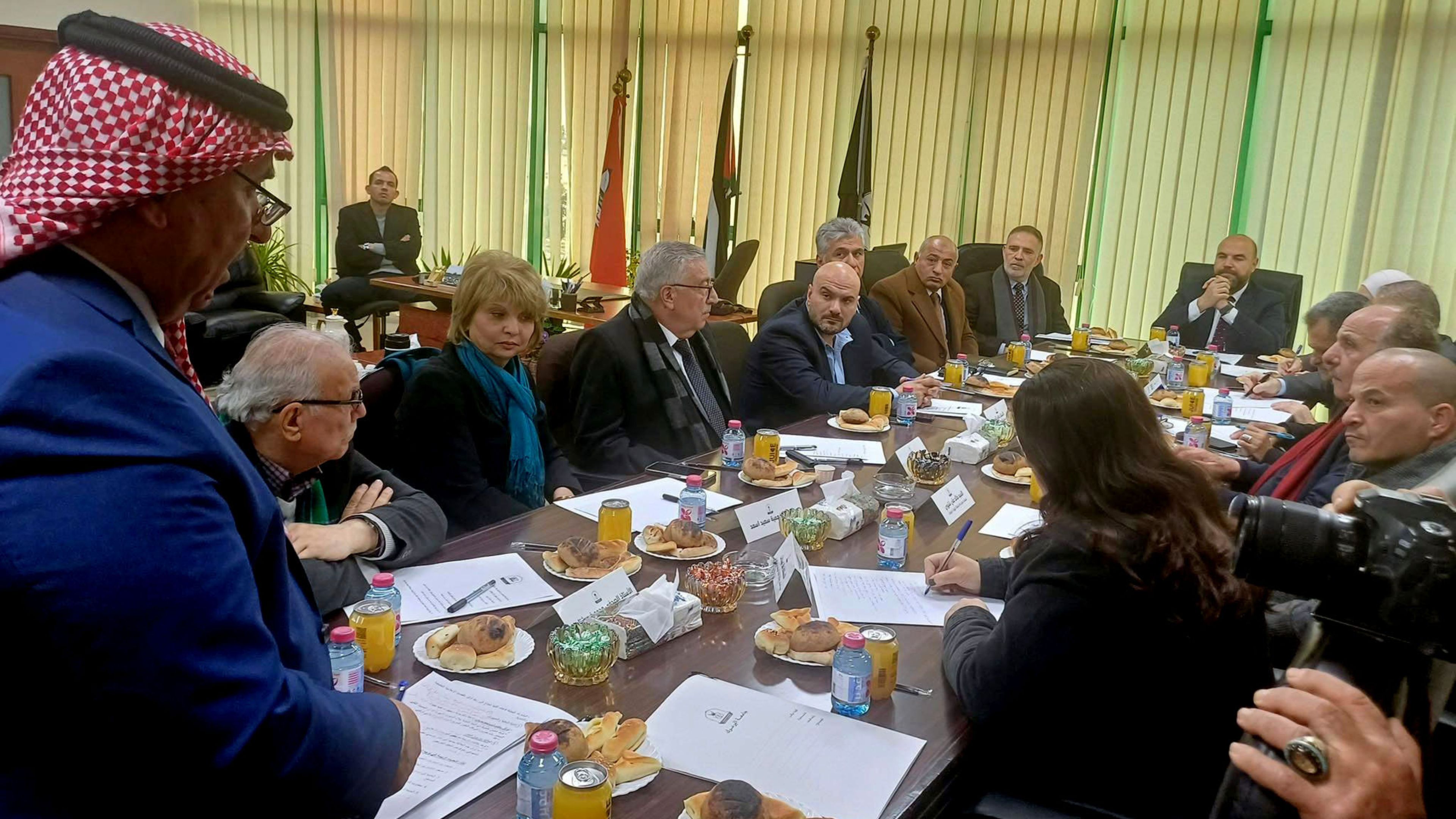 استشاري كلية الإعلام بجامعة اليرموك يعقد أولى جلساته