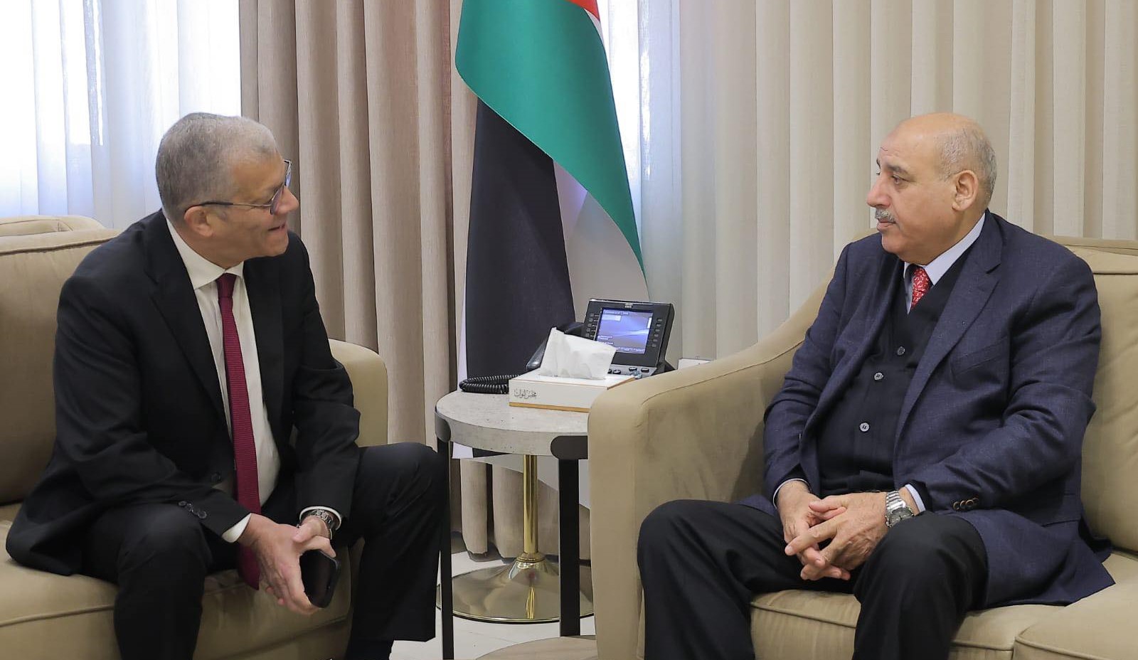House speaker discusses parliamentary cooperation with Algerian envoy