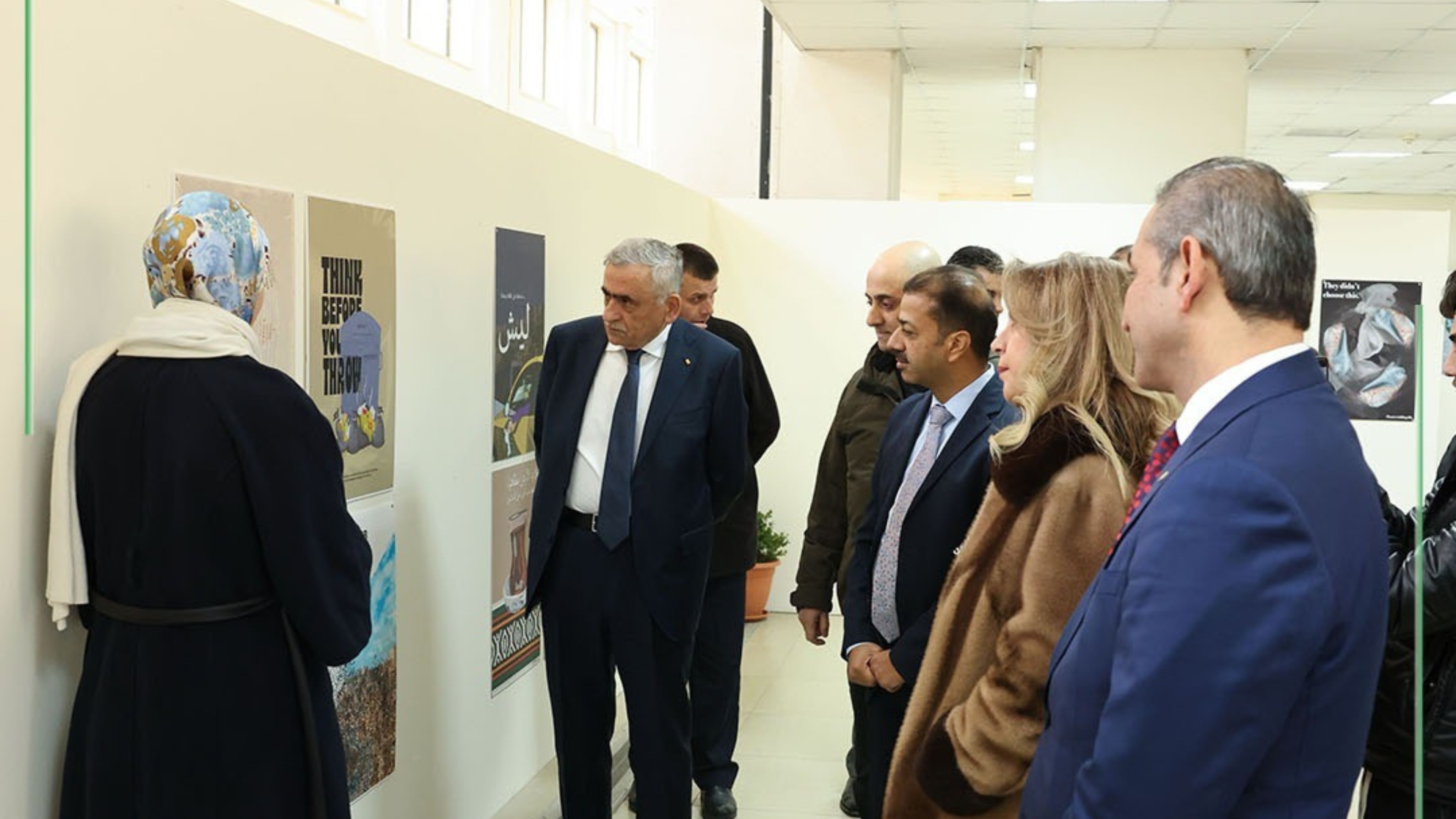 افتتاح المعرض الفني لكلية الفنون والتصميم في الجامعة الأردنية