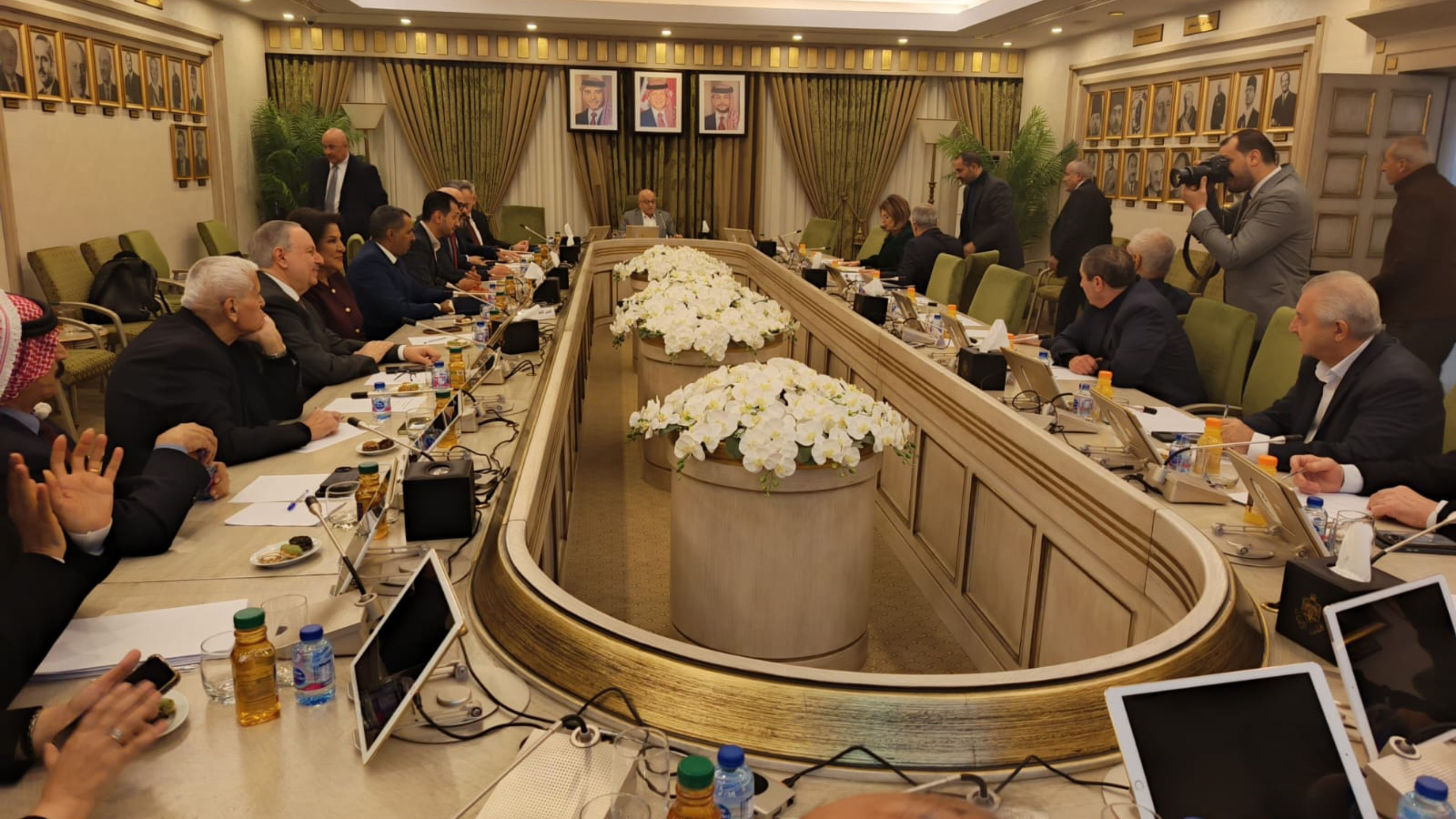 "مالية الأعيان" تطلع على خطط وبرامج منطقة العقبة الاقتصادية