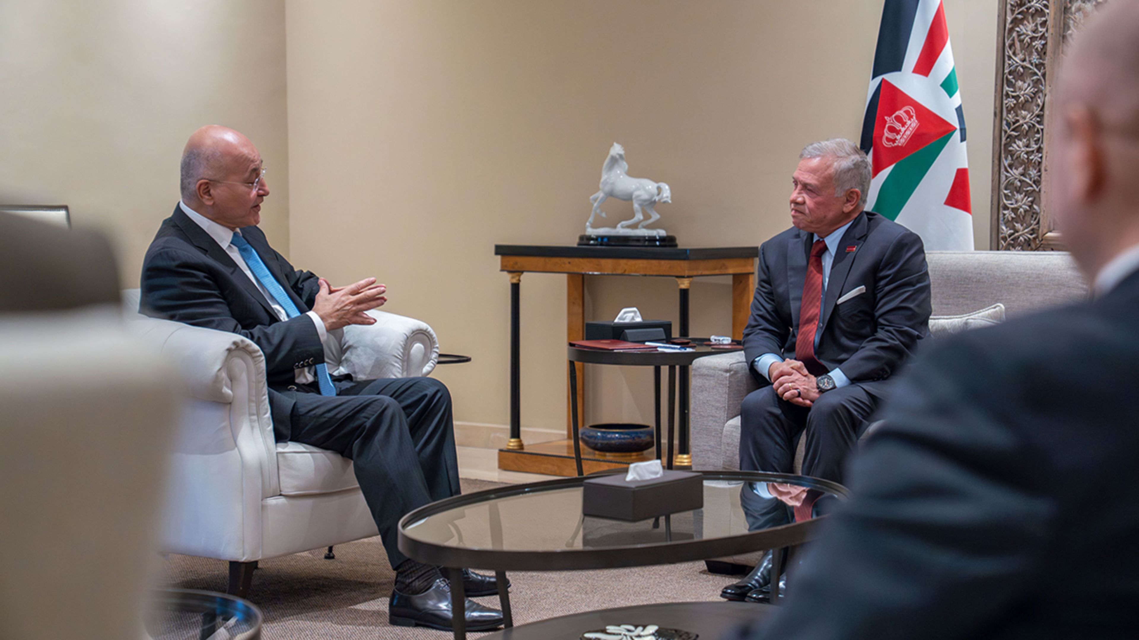 King receives UN high commissioner for refugees