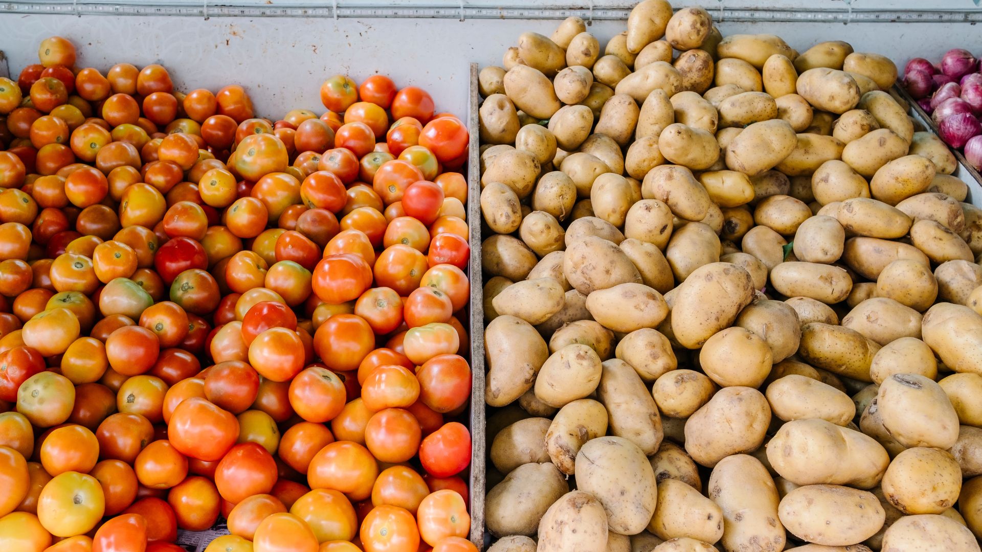 1792 طنا من الخضار ترد السوق المركزي