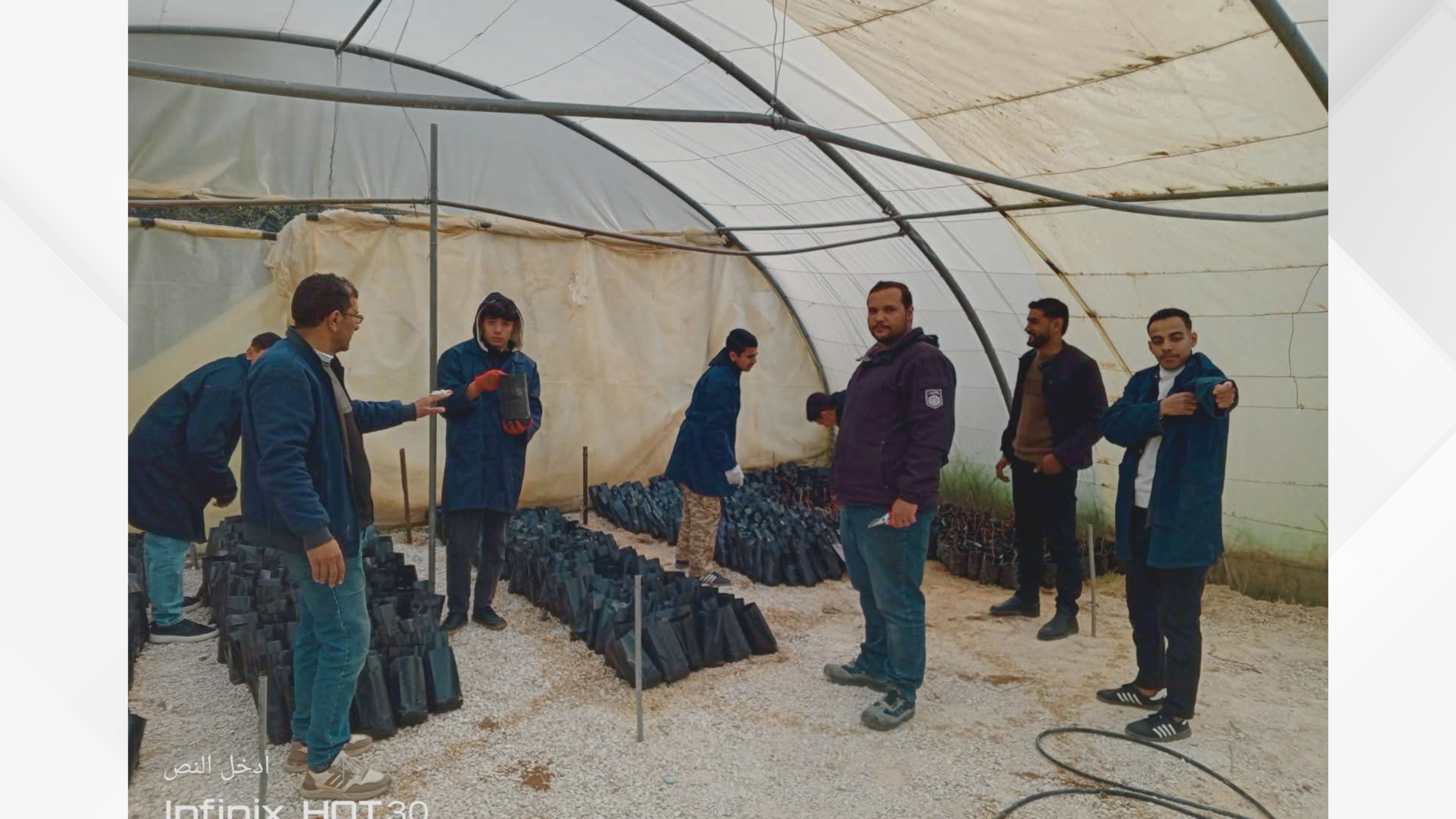 تربية الطفيلة تجهز مشتلا تعليميا في مدرسة عيمة الزراعية