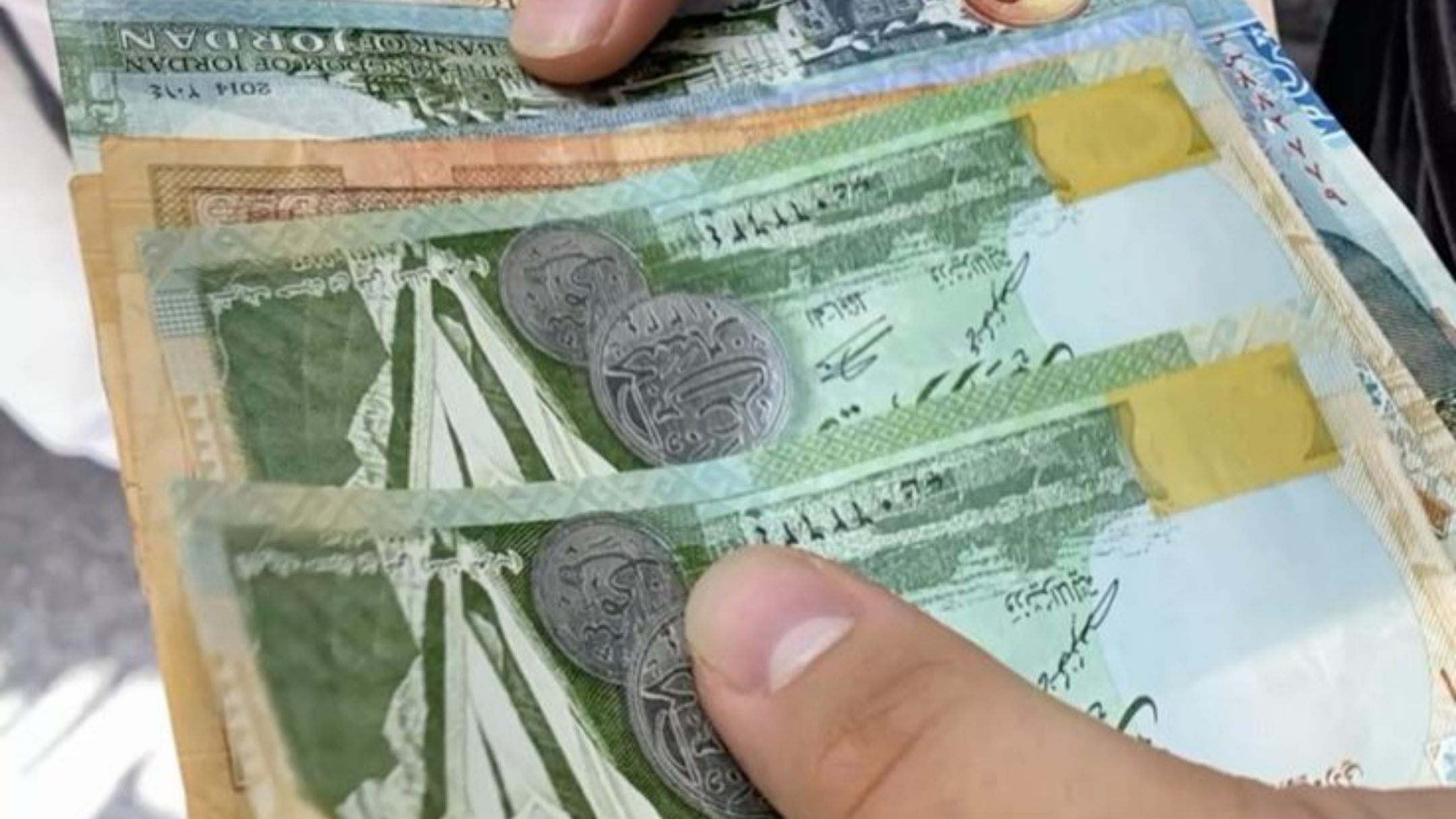 الإفتاء: زكاة الفطر 180 قرشا وفدية الصيام دينار