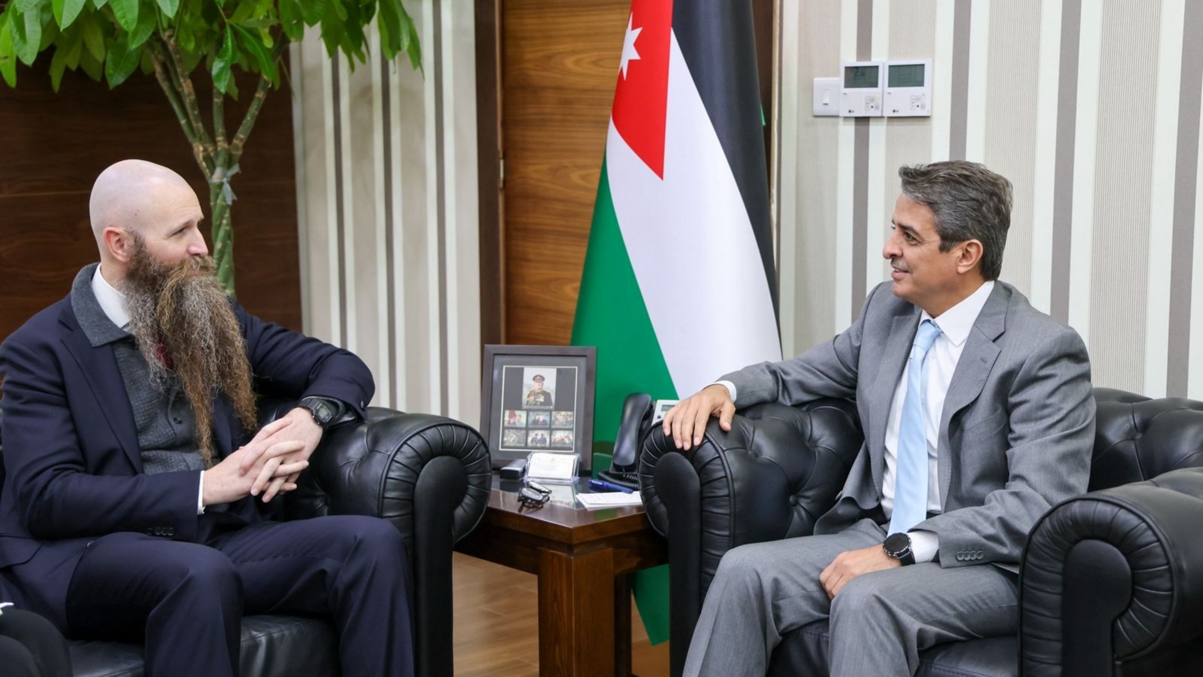 العدوان يؤكد عمق الشراكة الاستراتيجية بين الأردن والولايات المتحدة في المجال الشبابي