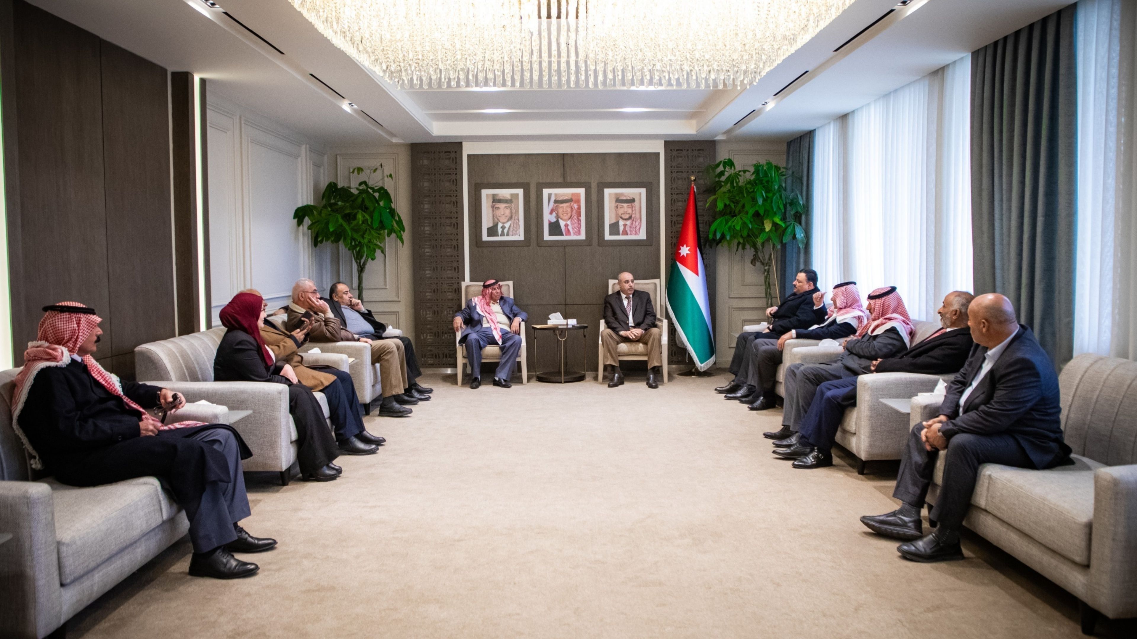 القاضي يلتقي رئيس اتحاد المزارعين ويؤكد دعمه لمطالب القطاع