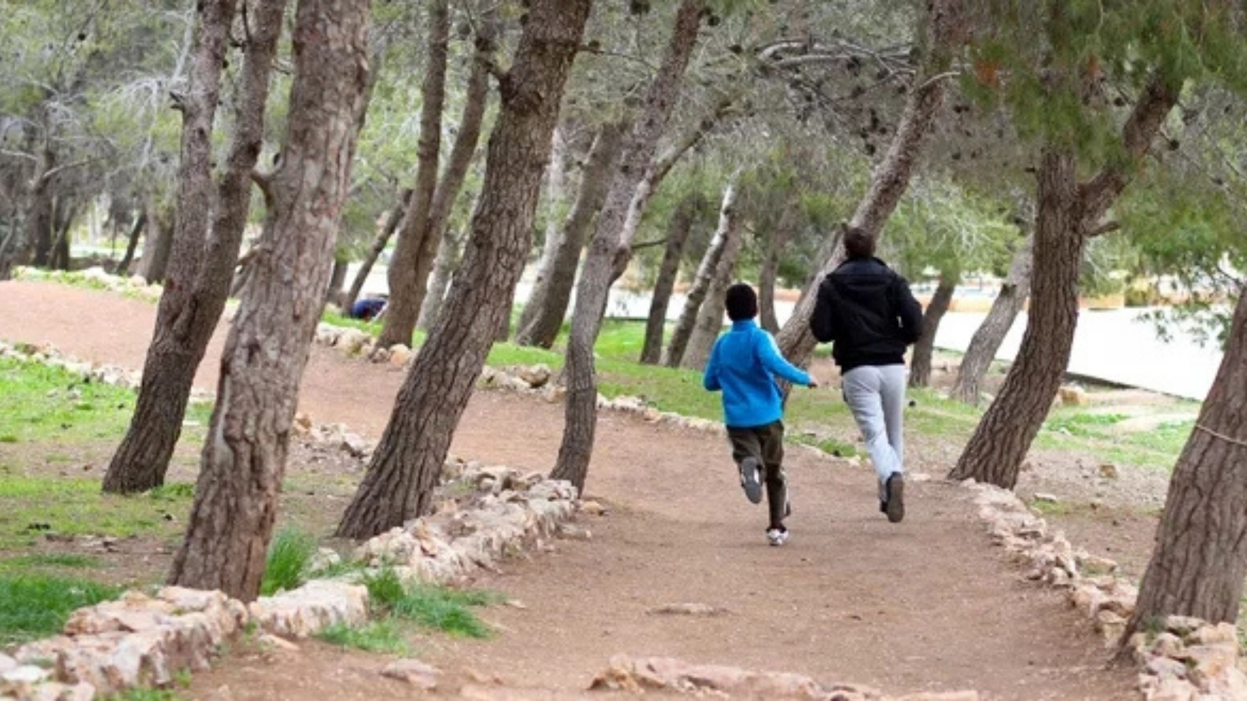 الرياضة في رمضان تصبح جزءًا من حياة العائلات اليومية