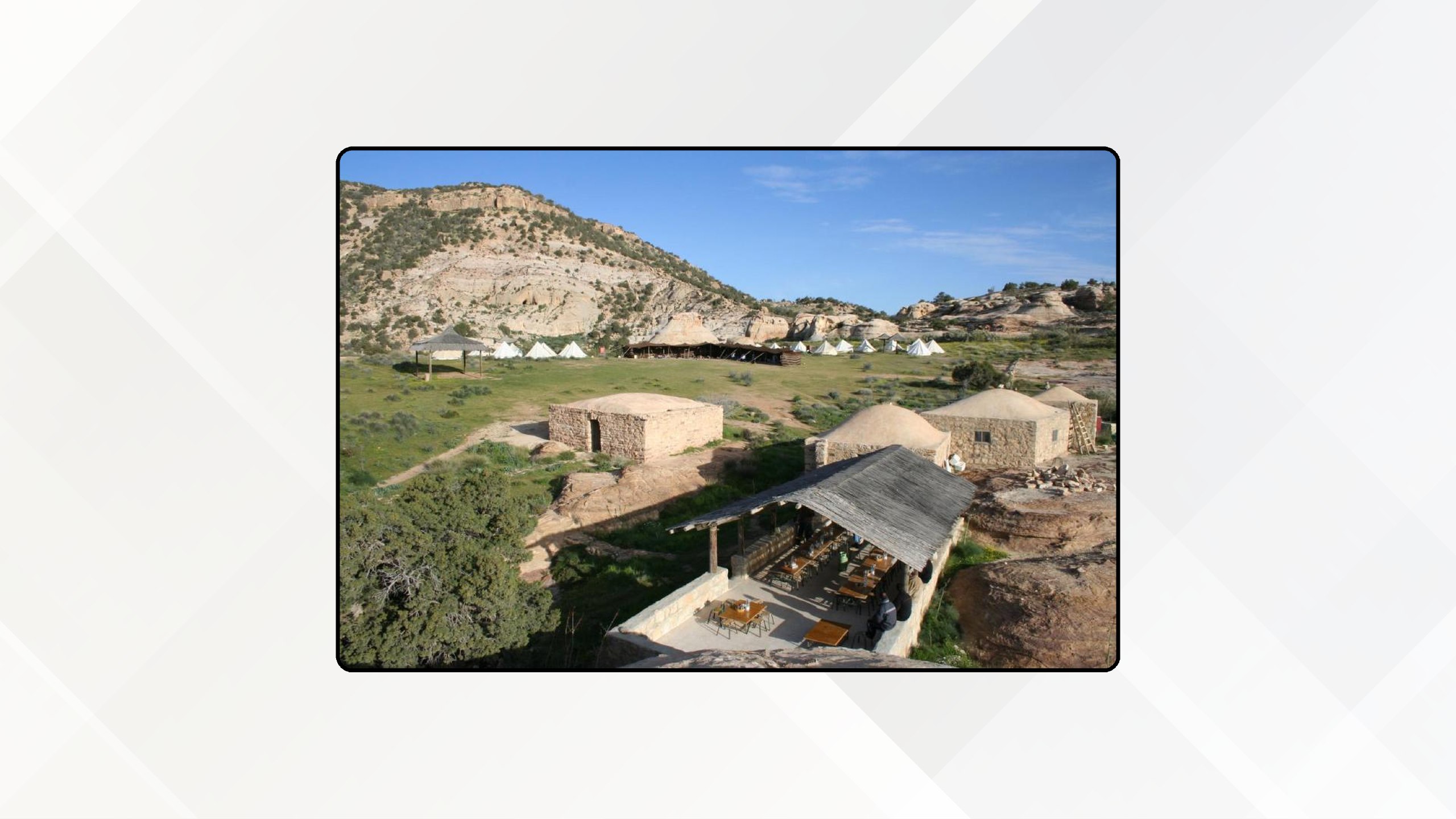 مخيم الرمانة في ضانا يبدأ موسمه السياحي