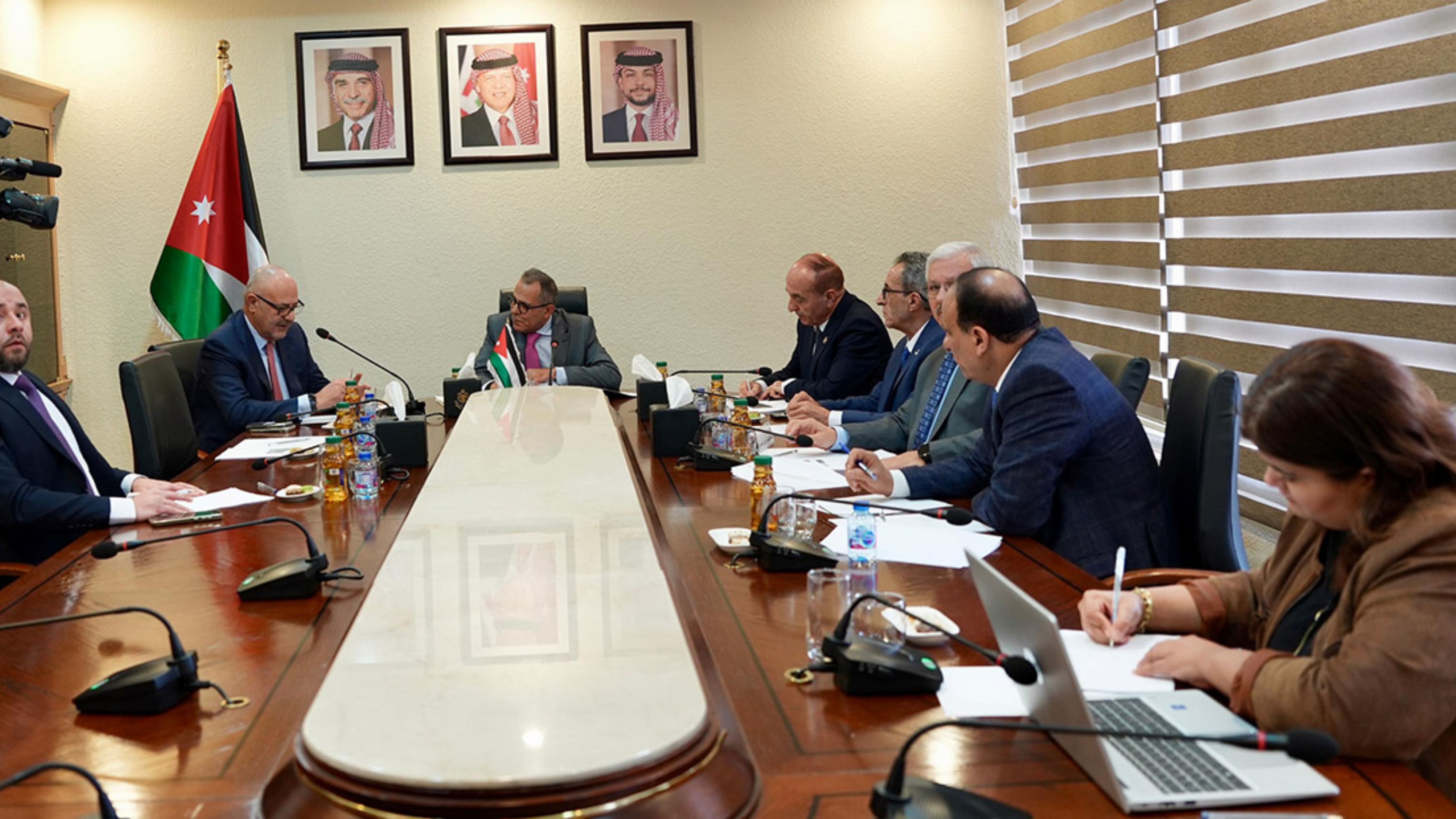 الأخوة الأردنية الأوزبكية في "الأعيان" تلتقي القنصل الفخري لأوزباكستان