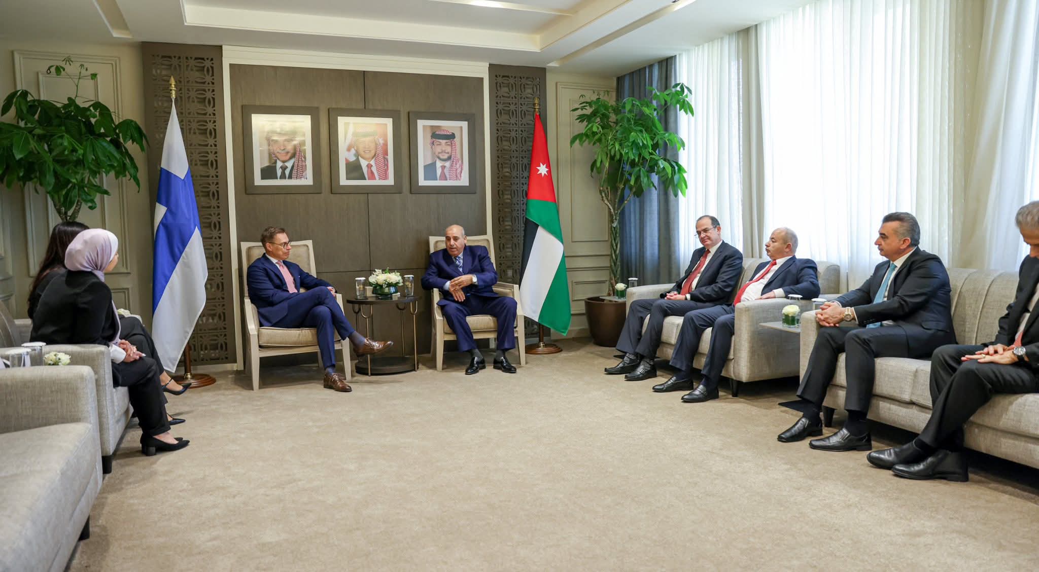 رئيس مجلس النواب يستقبل الرئيس الفنلندي