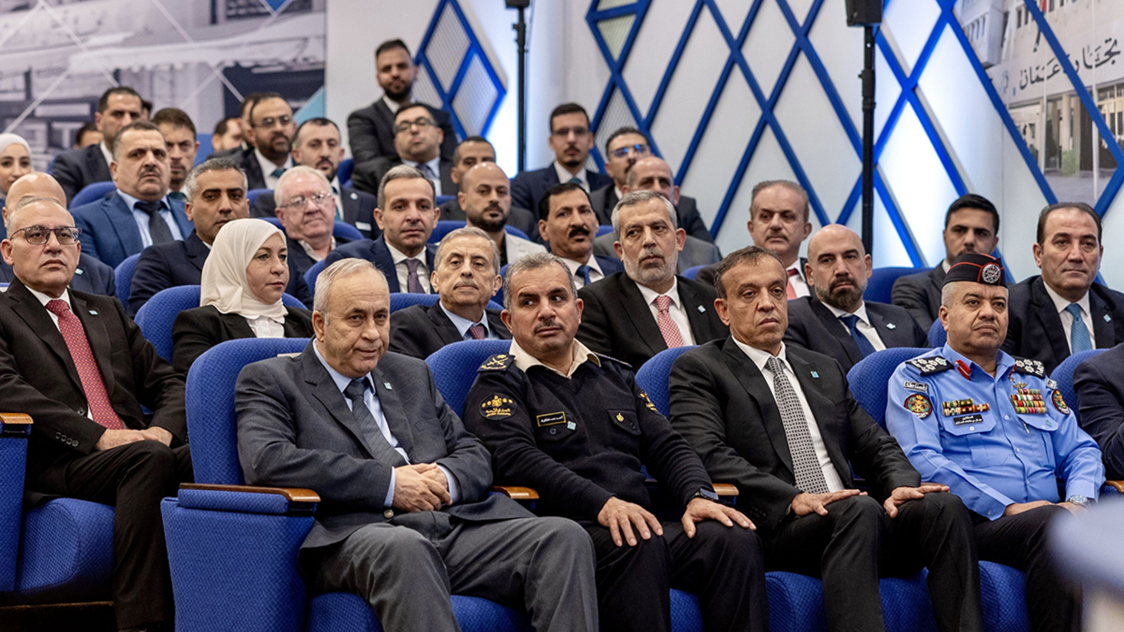 King attends Amman Chamber of Commerce celebration of over 100 years since its founding