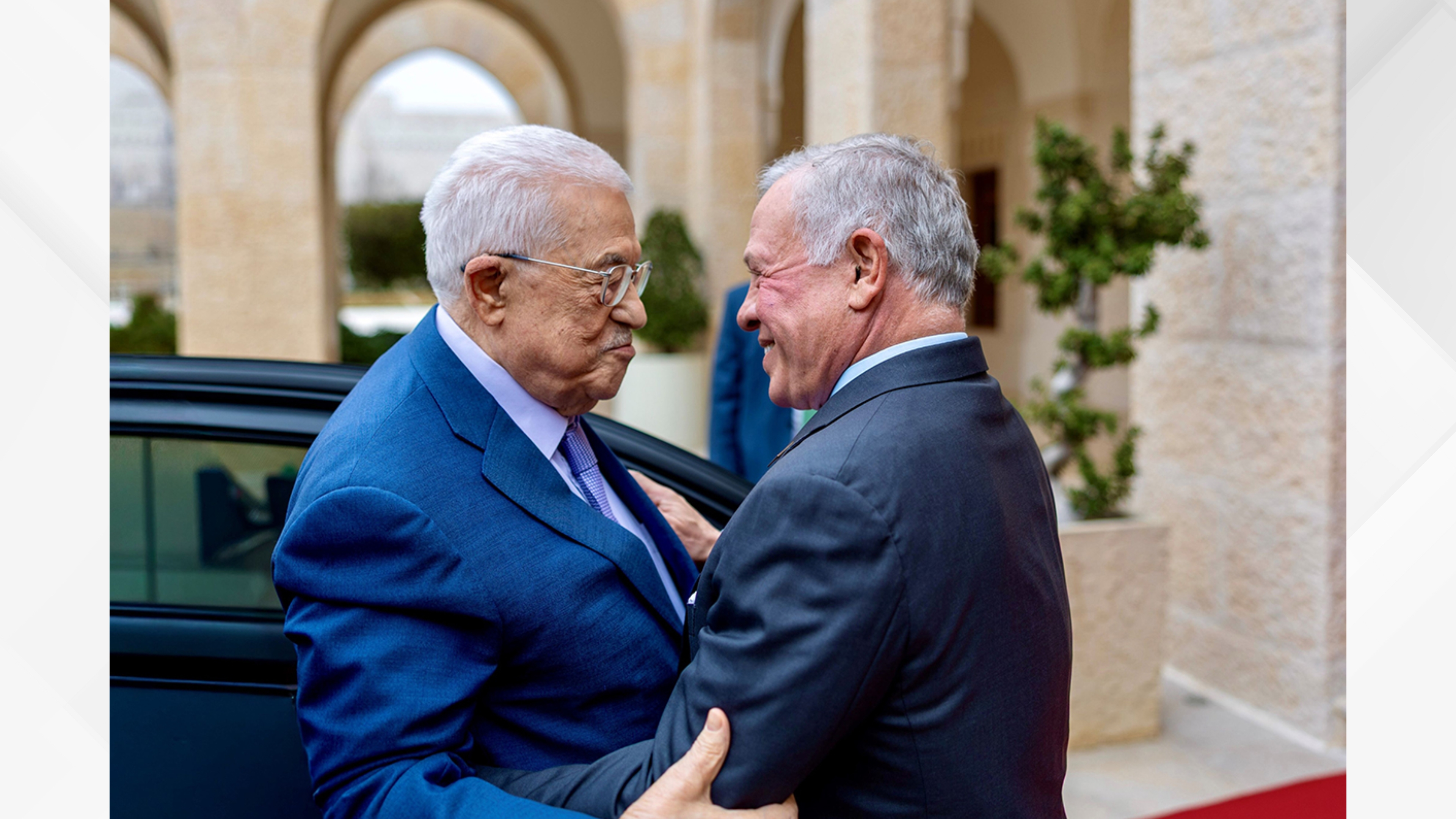 الملك يستقبل الرئيس الفلسطيني