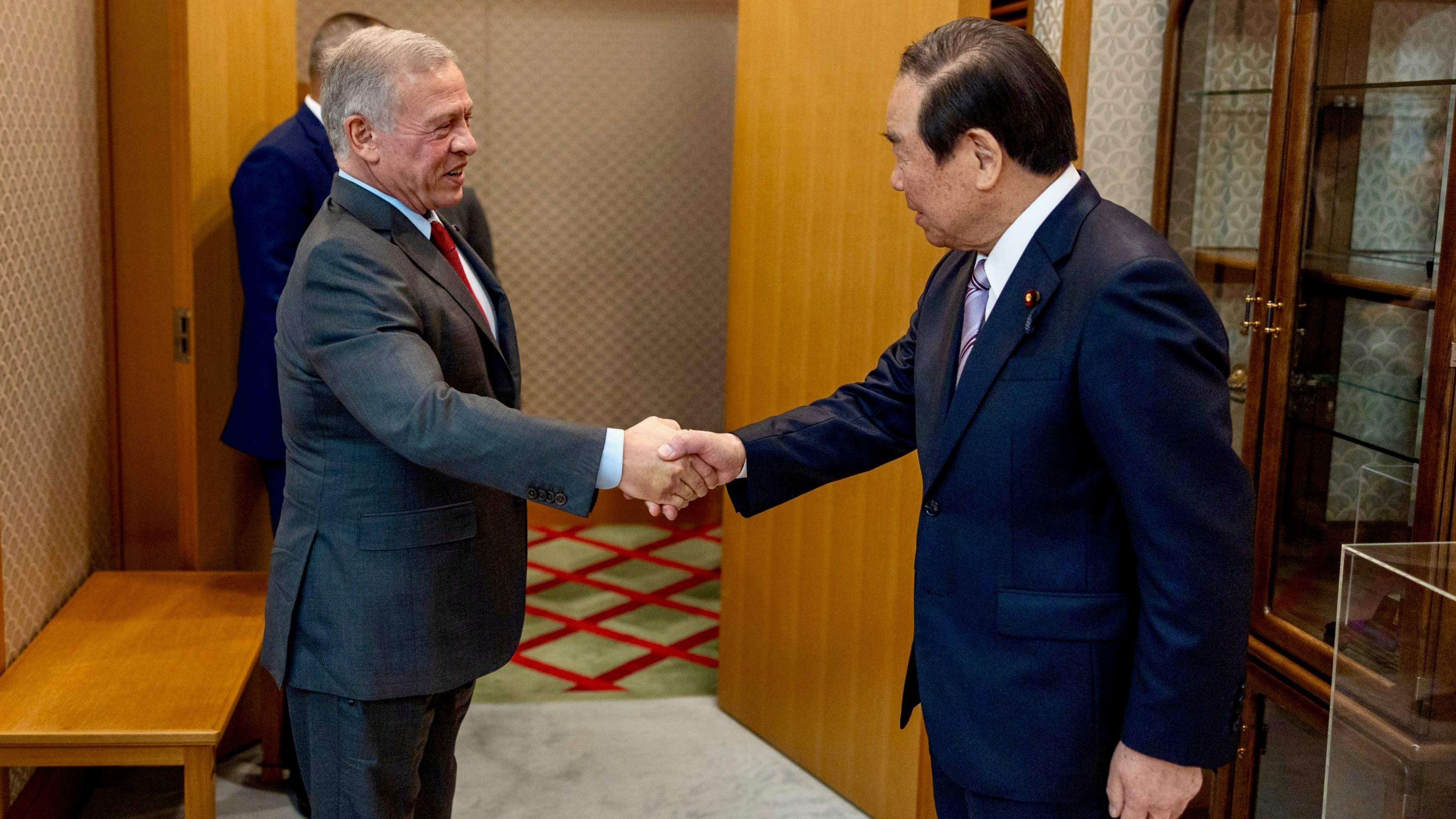 King meets with Japan parliament leaders in Tokyo