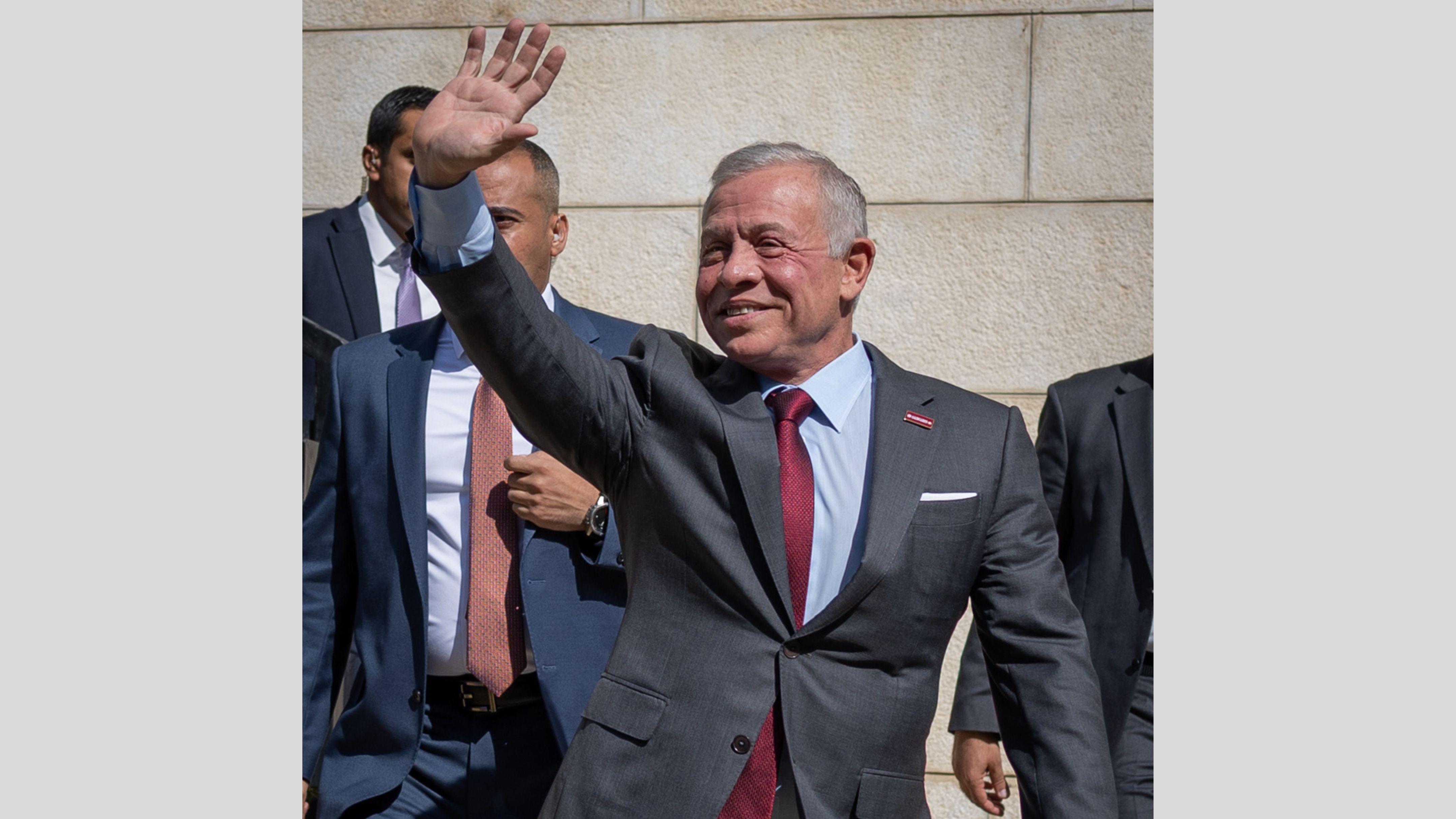 King visits Judicial Council, issues directives to form committee to develop judiciary