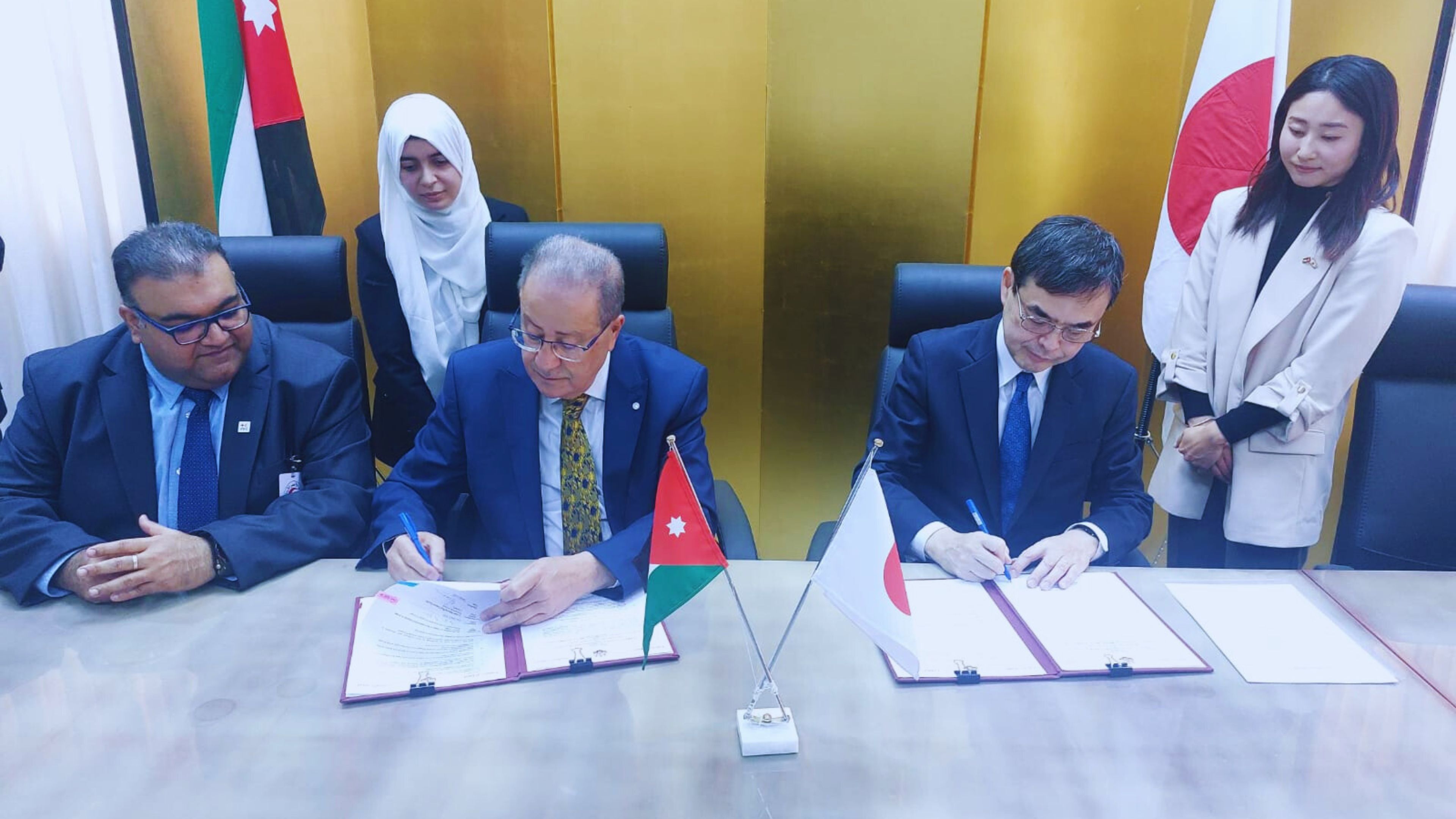 Japan grants $74,576 to Jordan Red Crescent to support emergency medical services