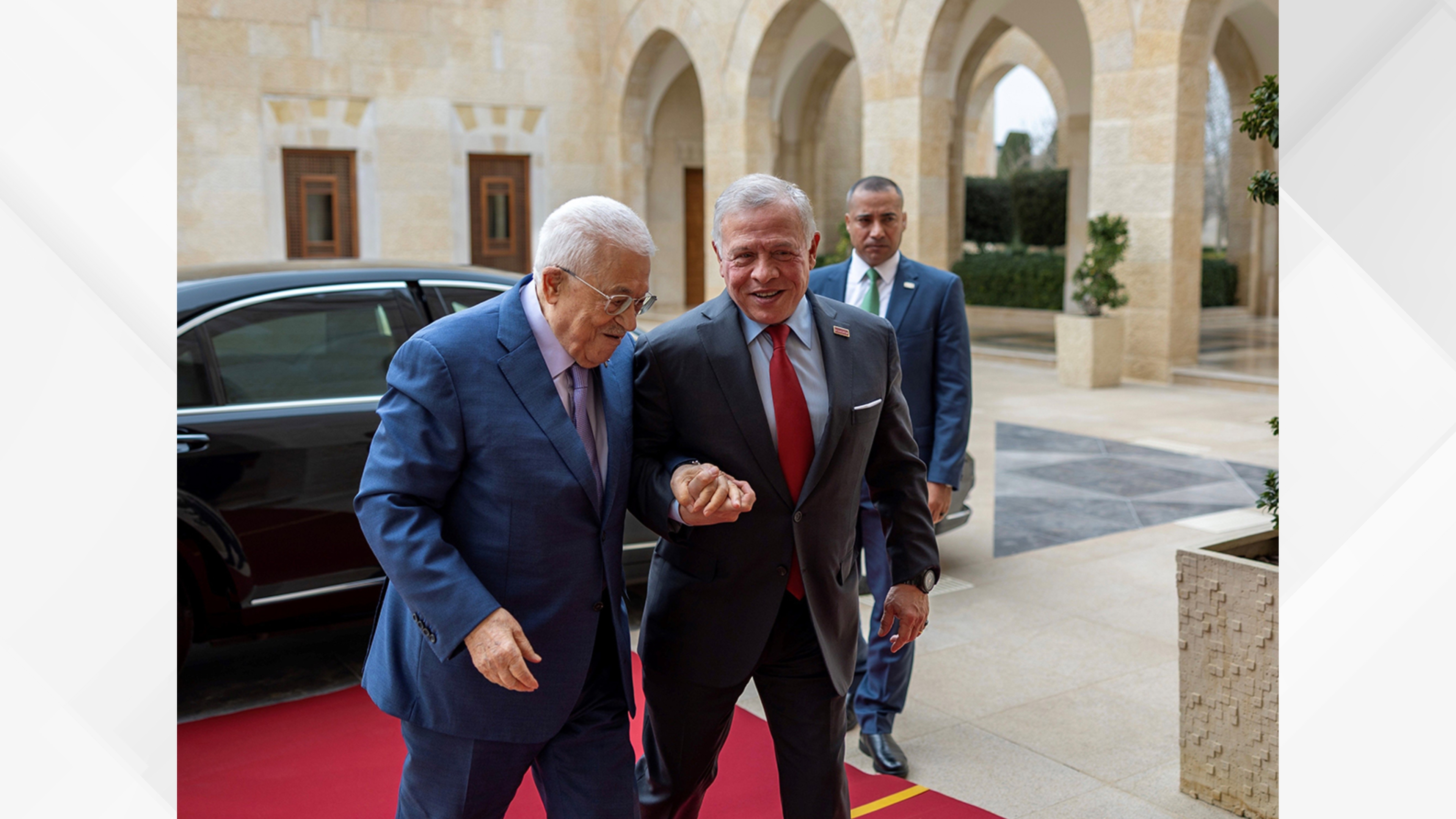 الملك يستقبل الرئيس الفلسطيني