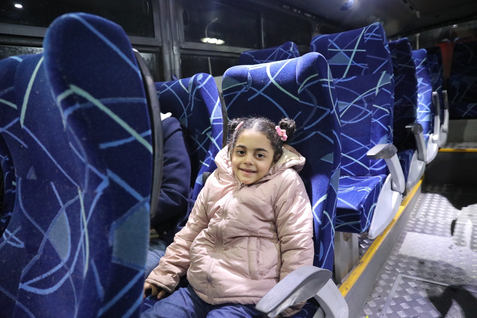  القوات المسلحة تُجلي دفعة جديدة من أطفال غزة المرضى لتلقي العلاج بالمملكة