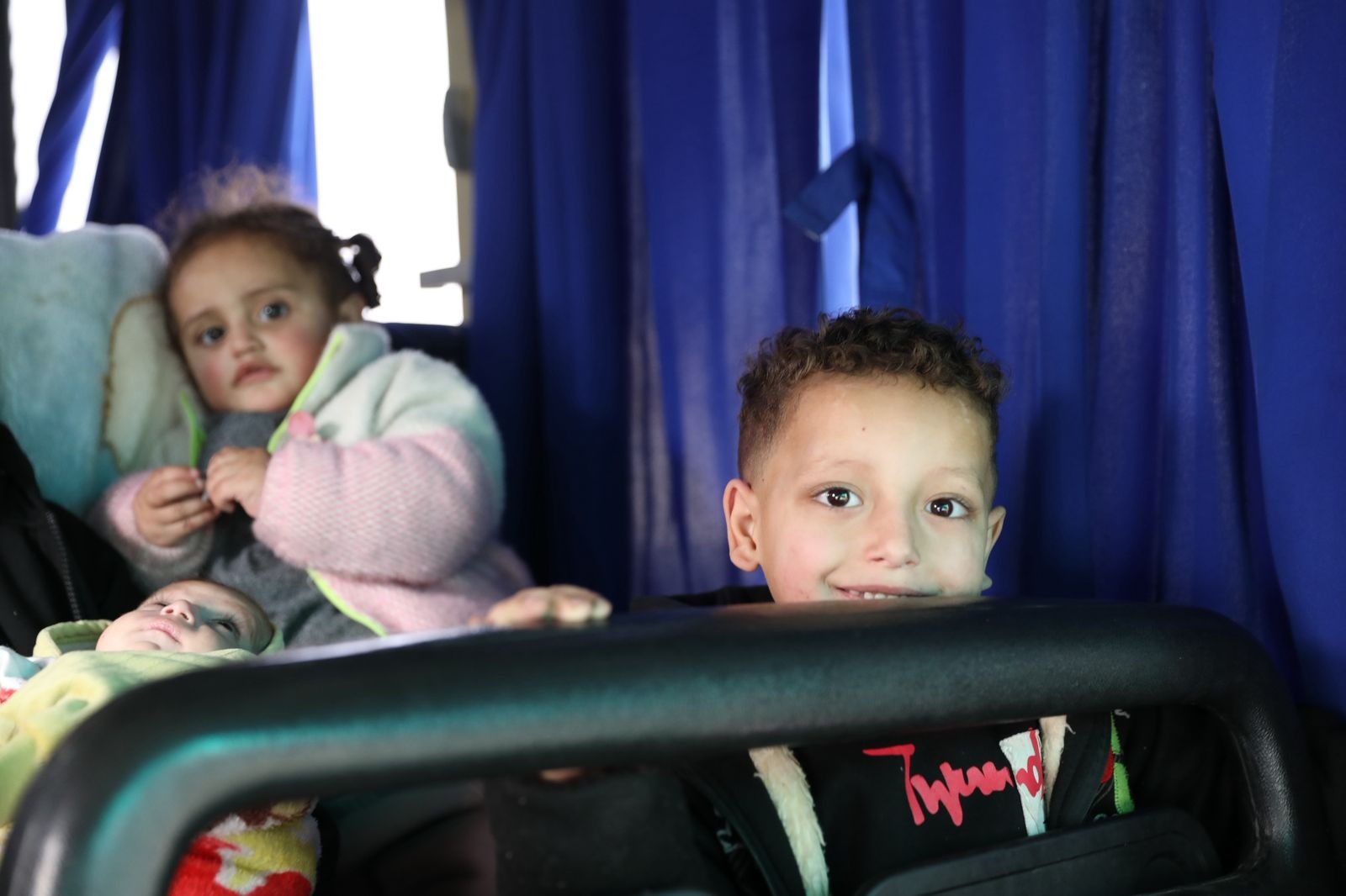  القوات المسلحة تجلي الدفعة 23 من أطفال غزة المرضى للعلاج في المملكة