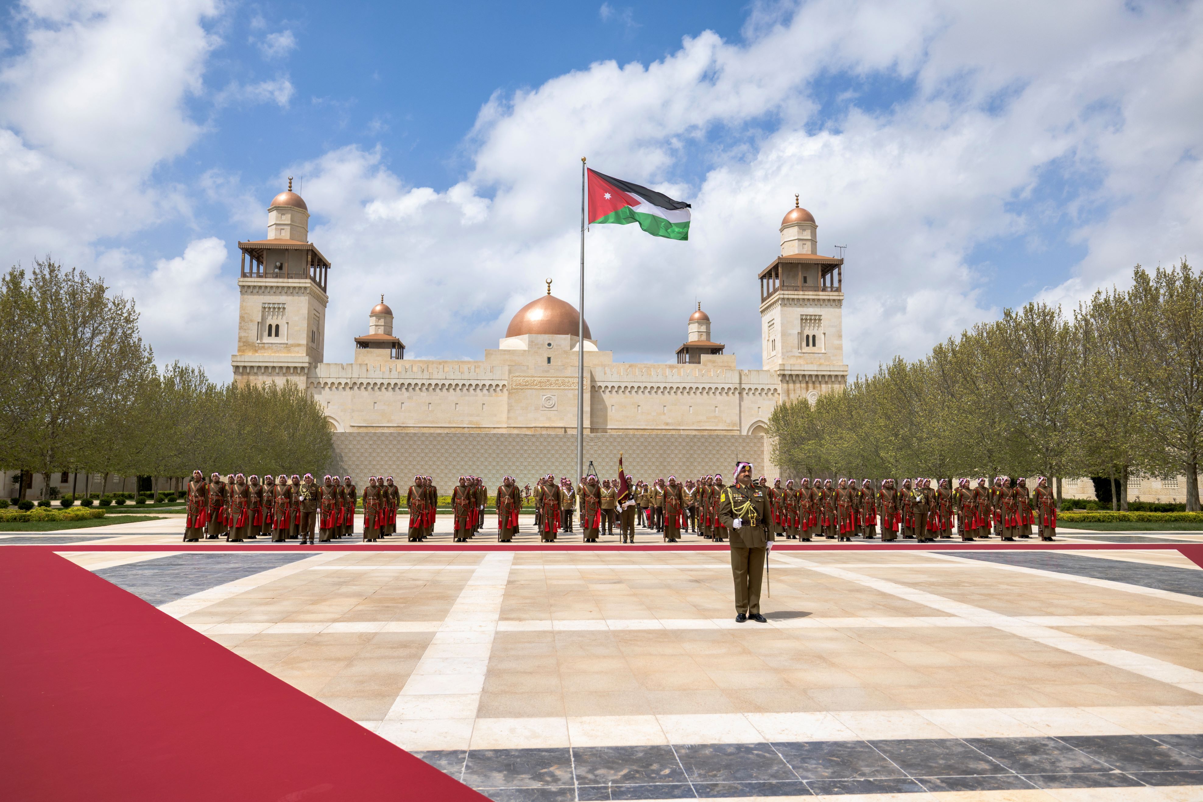  الملك والرئيس الفنلندي يعقدان لقاء في قصر الحسينية