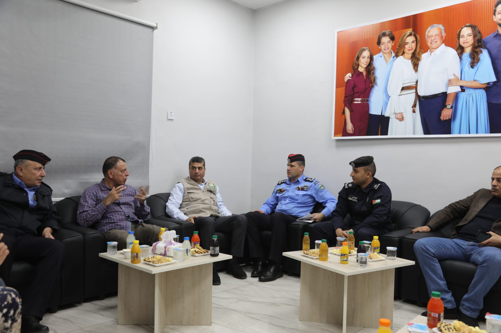 وزير الداخلية يزور محافظة العقبة