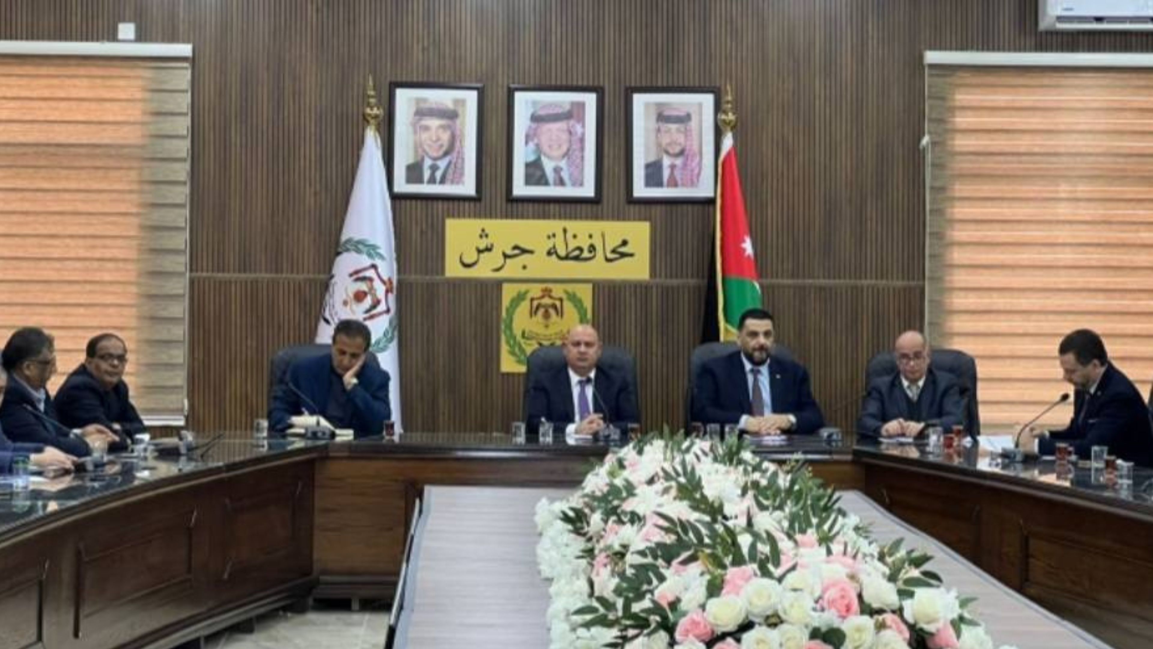  مجلس المحافظة و"تنفيذي جرش" يناقشان موازنة العام الحالي