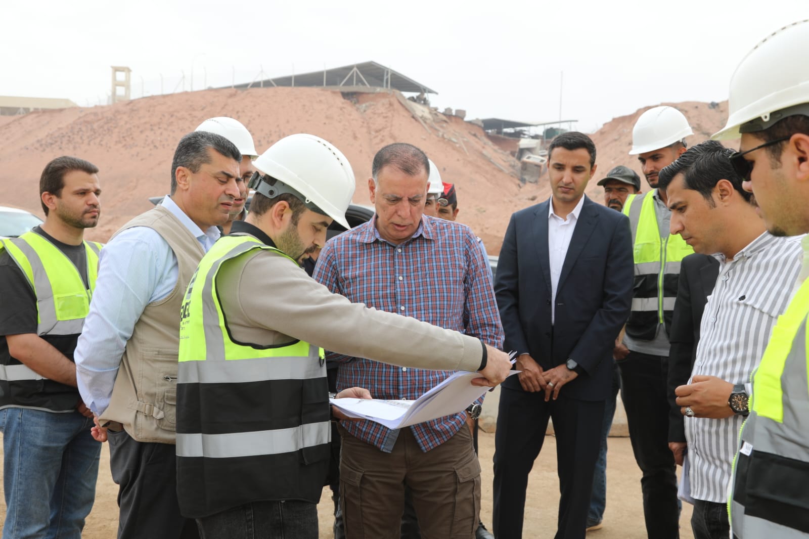 وزير الداخلية يزور محافظة العقبة