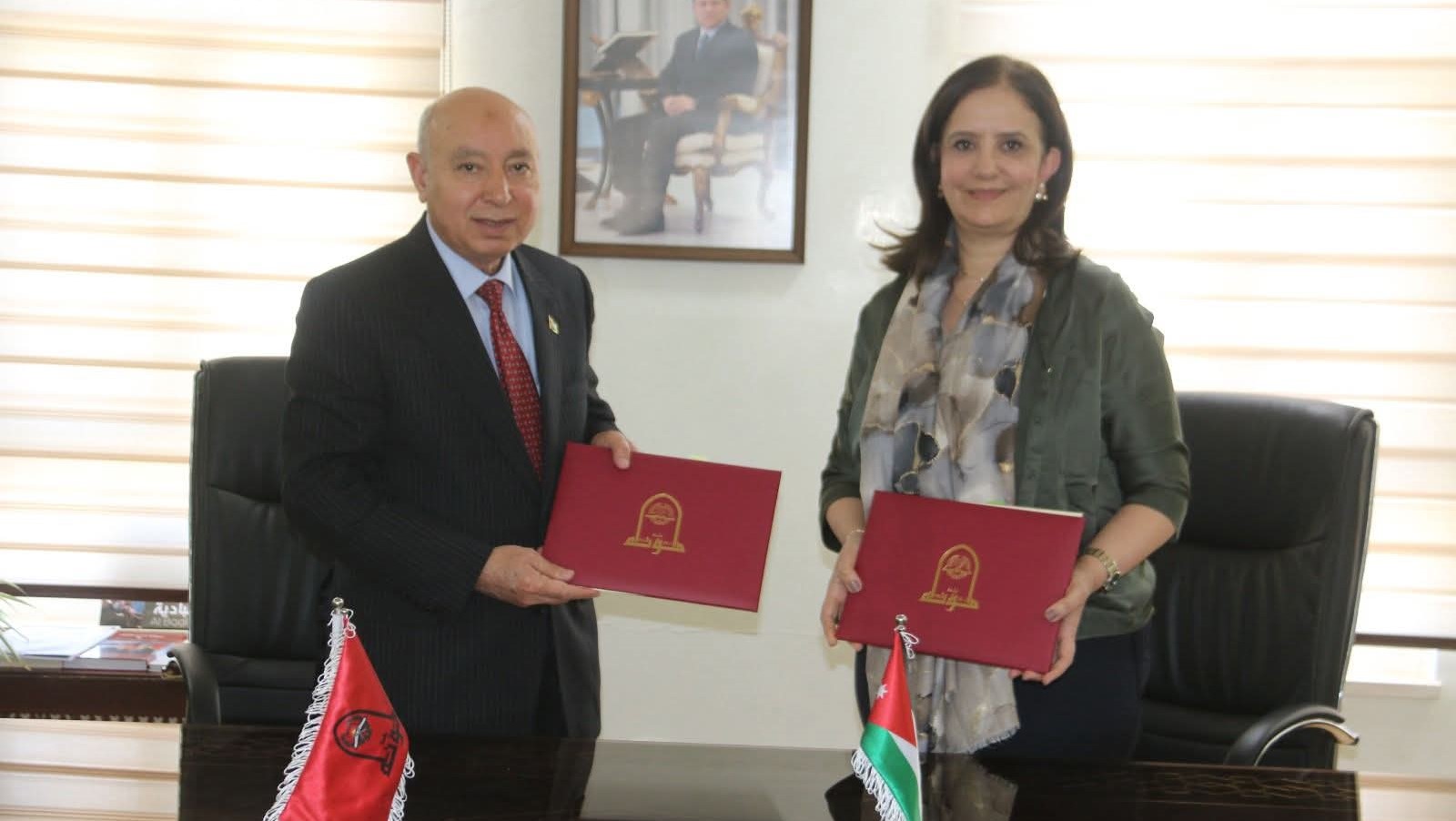  اتفاقية تعاون بين جامعة مؤتة ورابطة الطبيبات العربيات