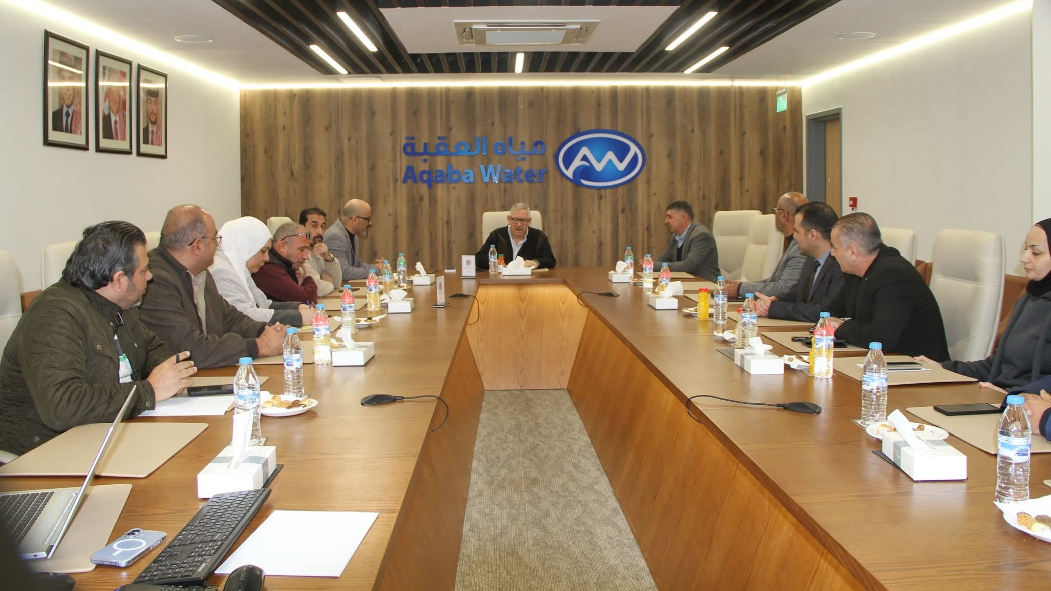  رئيس مجلس مفوضي سلطة العقبة الاقتصادية يطلع على الخطط الاستراتيجية في شركة مياه العقبة