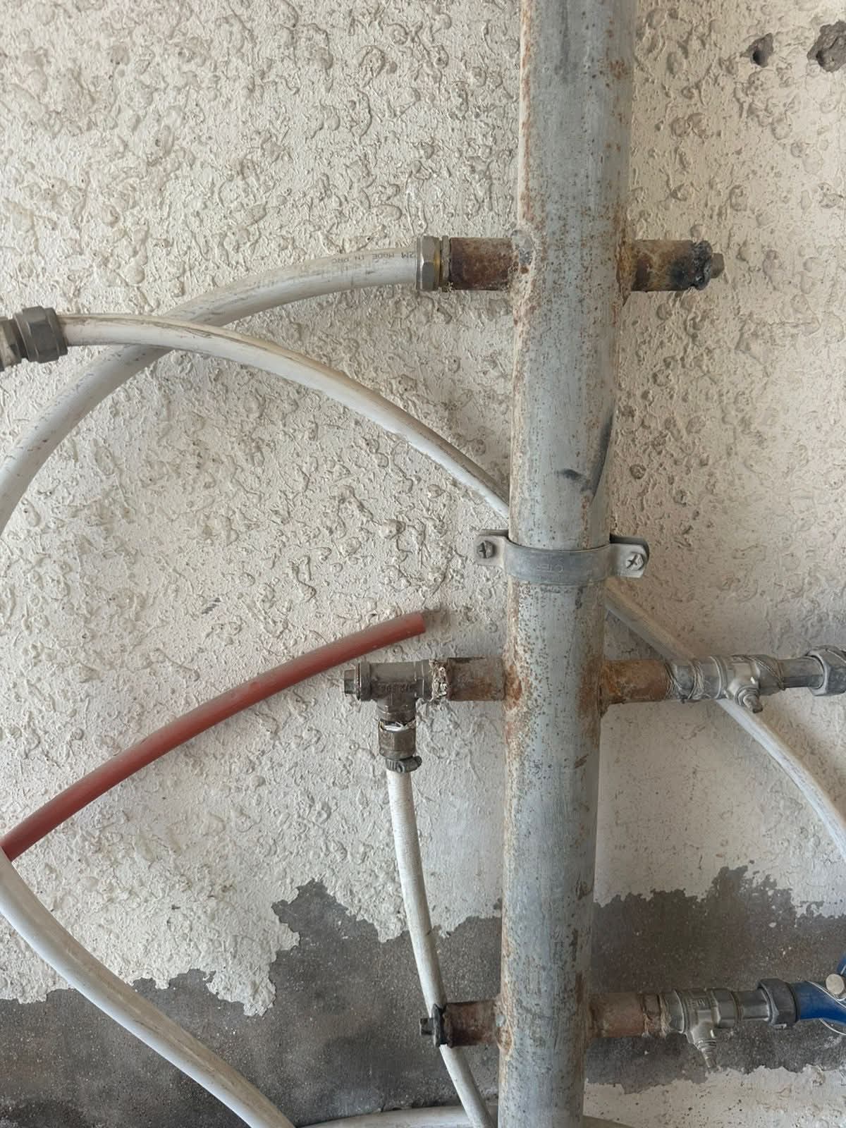  المياه تضبط اعتداءات في إربد وجنوب عمان تسحب كميات كبيرة