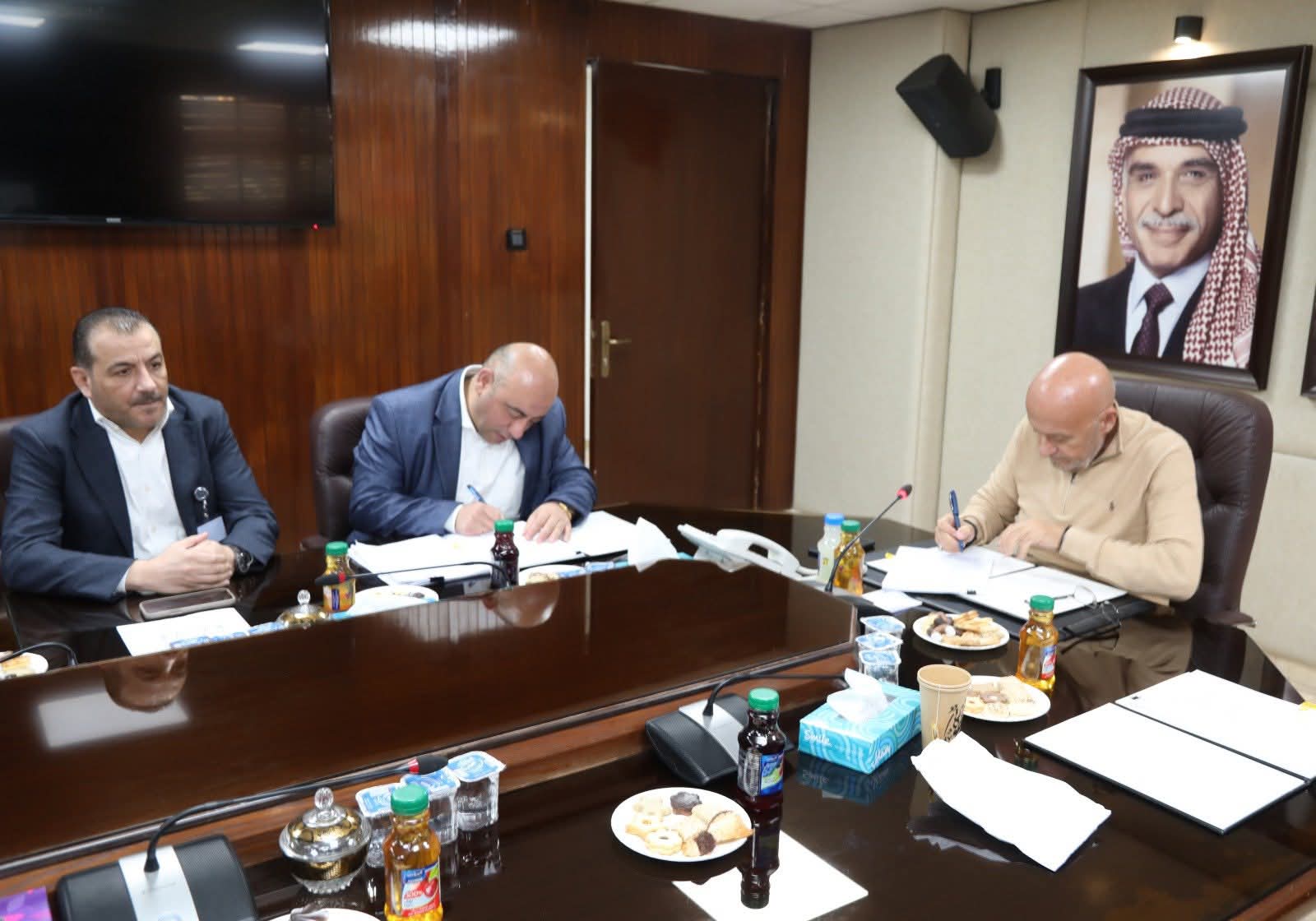 توقيع اتفاقية دراسات مشروع التخلص من المخلفات الحيوية في محطة السمرا