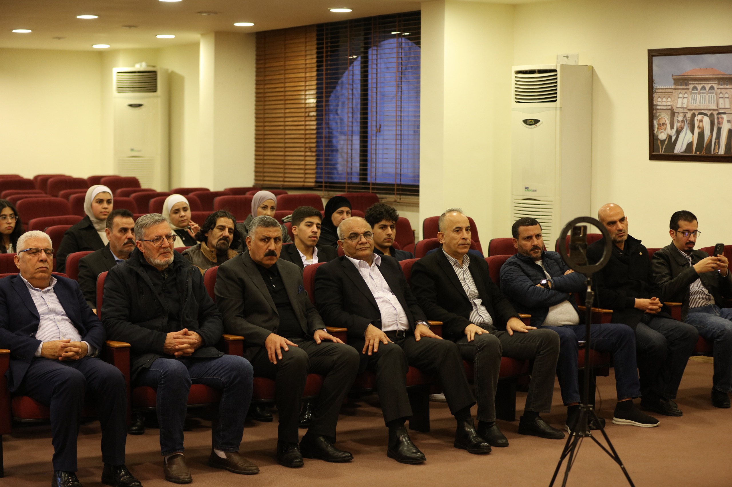  الصحفيين تنظم إشهار كتاب بعنوان شبكات التواصل الاجتماعي ودورها في توجيه الرأي العام