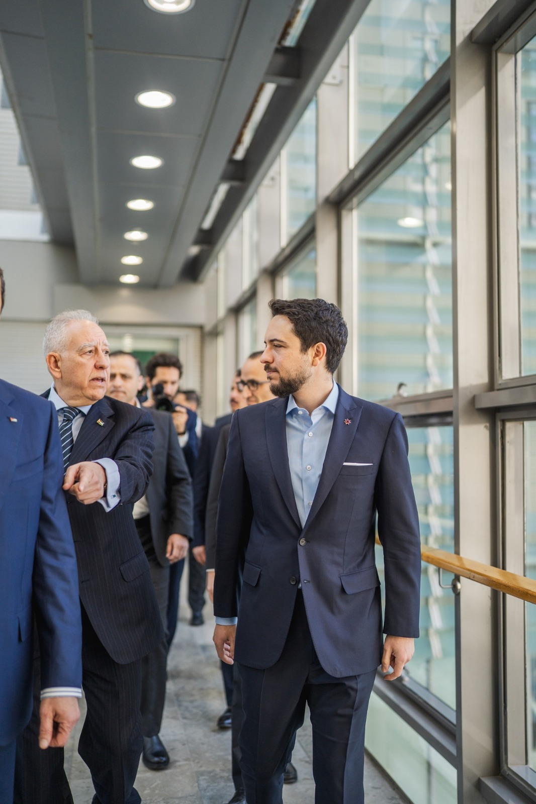  ولي العهد يزور شركة الخطوط الجوية الملكية الأردنية