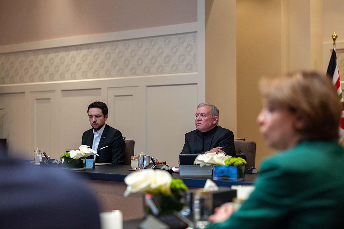  الملك يتابع سير عمل الحكومة في تنفيذ خارطة تحديث القطاع العام