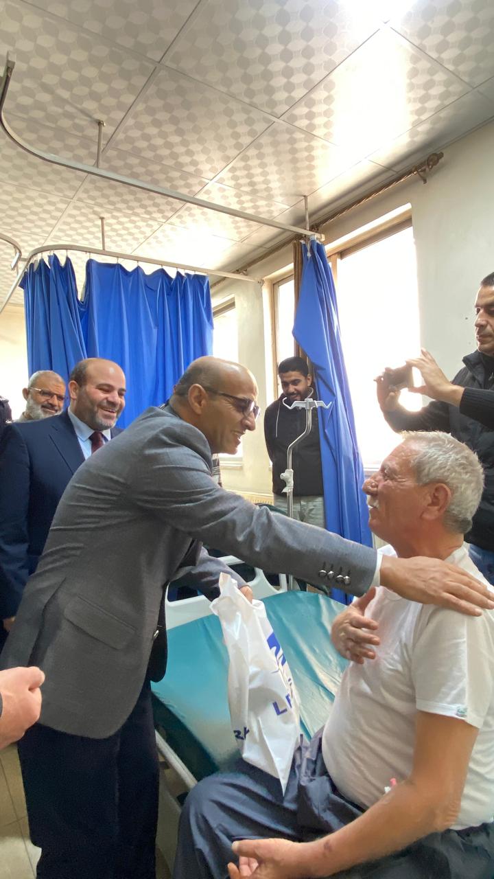  متصرف الرصيفة ومدير الأوقاف يشاركون المرضى في مستشفى الأمير فيصل فرحة العيد 