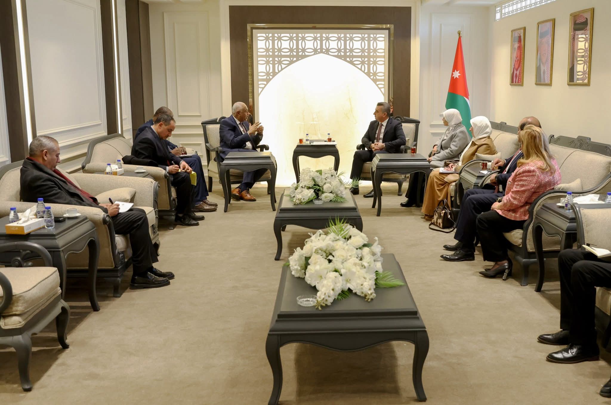 "الخارجية النيابية" تبحث مع السفير السوداني سبل تعزيز العلاقات