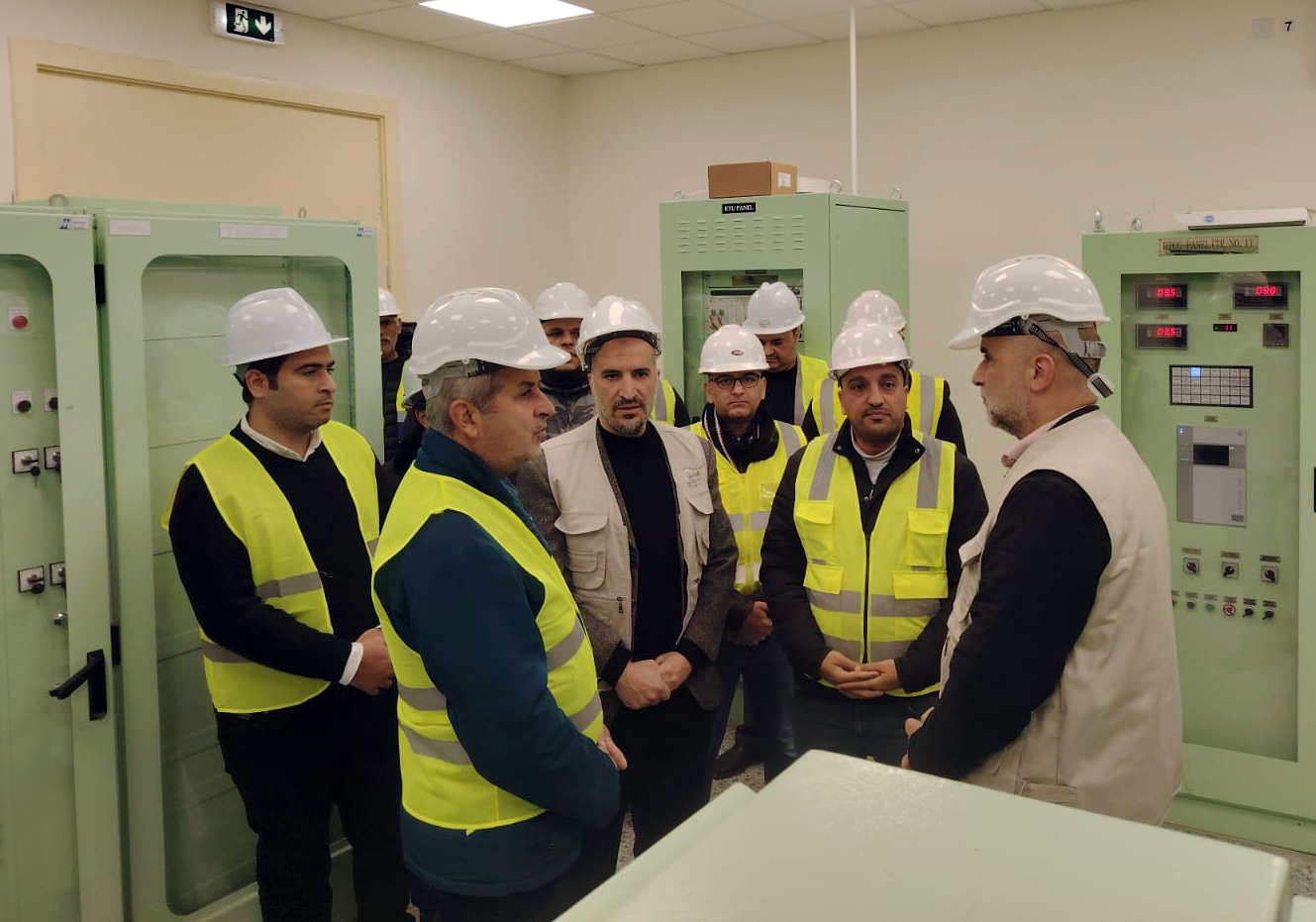 وزير الطاقة يتفقد محطة تحويل جرش الصناعية