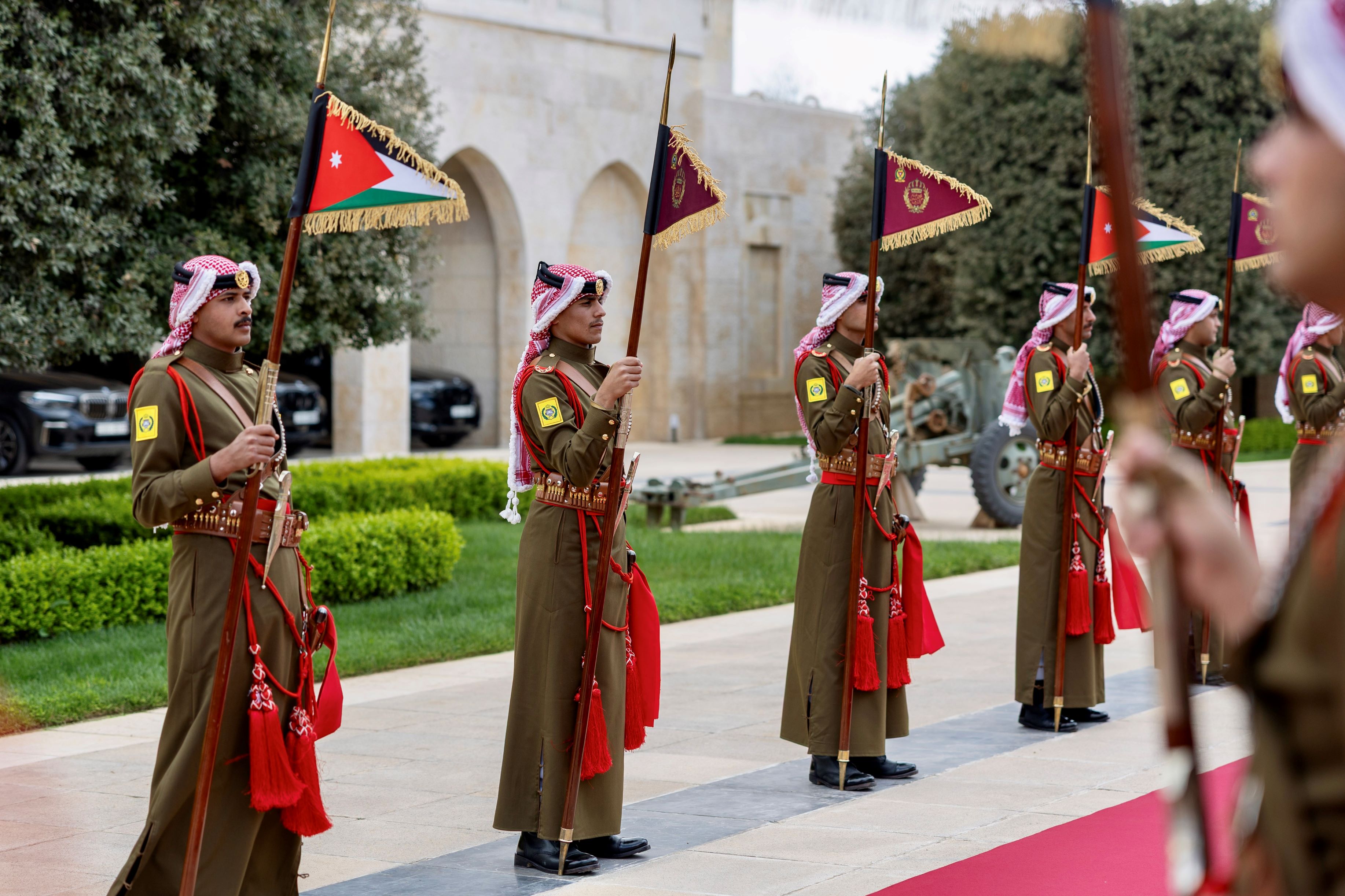  الملك والرئيس الفنلندي يعقدان لقاء في قصر الحسينية