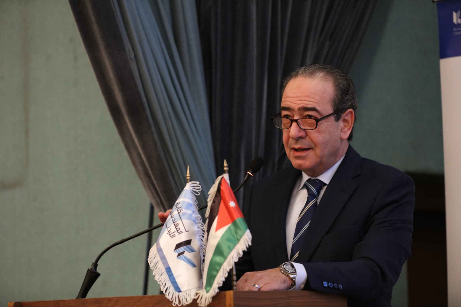  انطلاق فعاليات الاسبوع العلمي الكيميائي الثاني