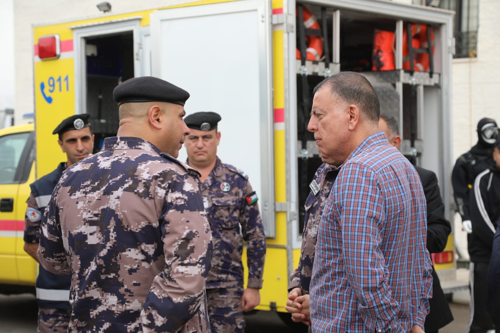 وزير الداخلية يزور محافظة العقبة